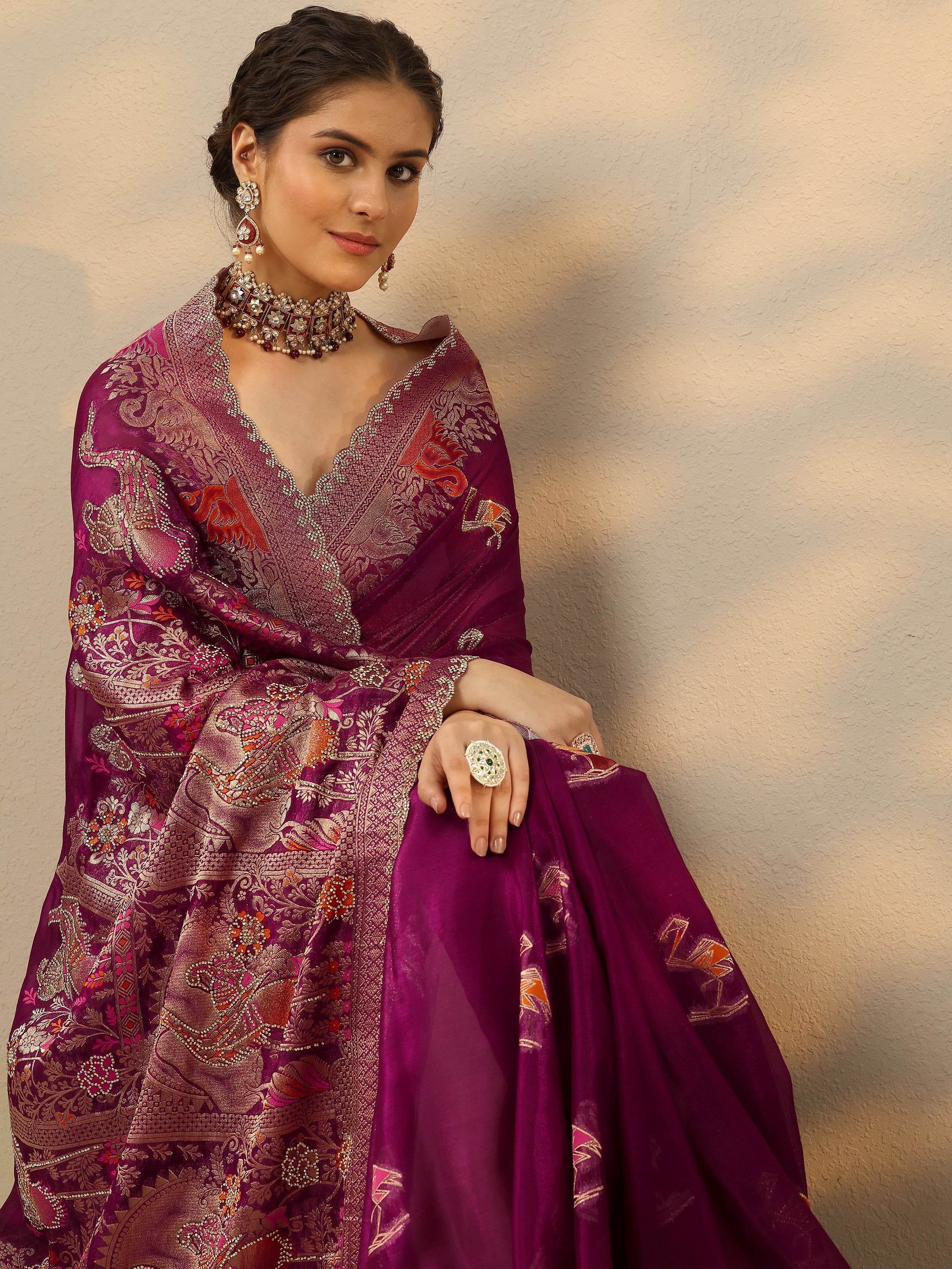 Wine Embellished Banarasi Organza Saree With Unstitched Blouse Piece-image-27