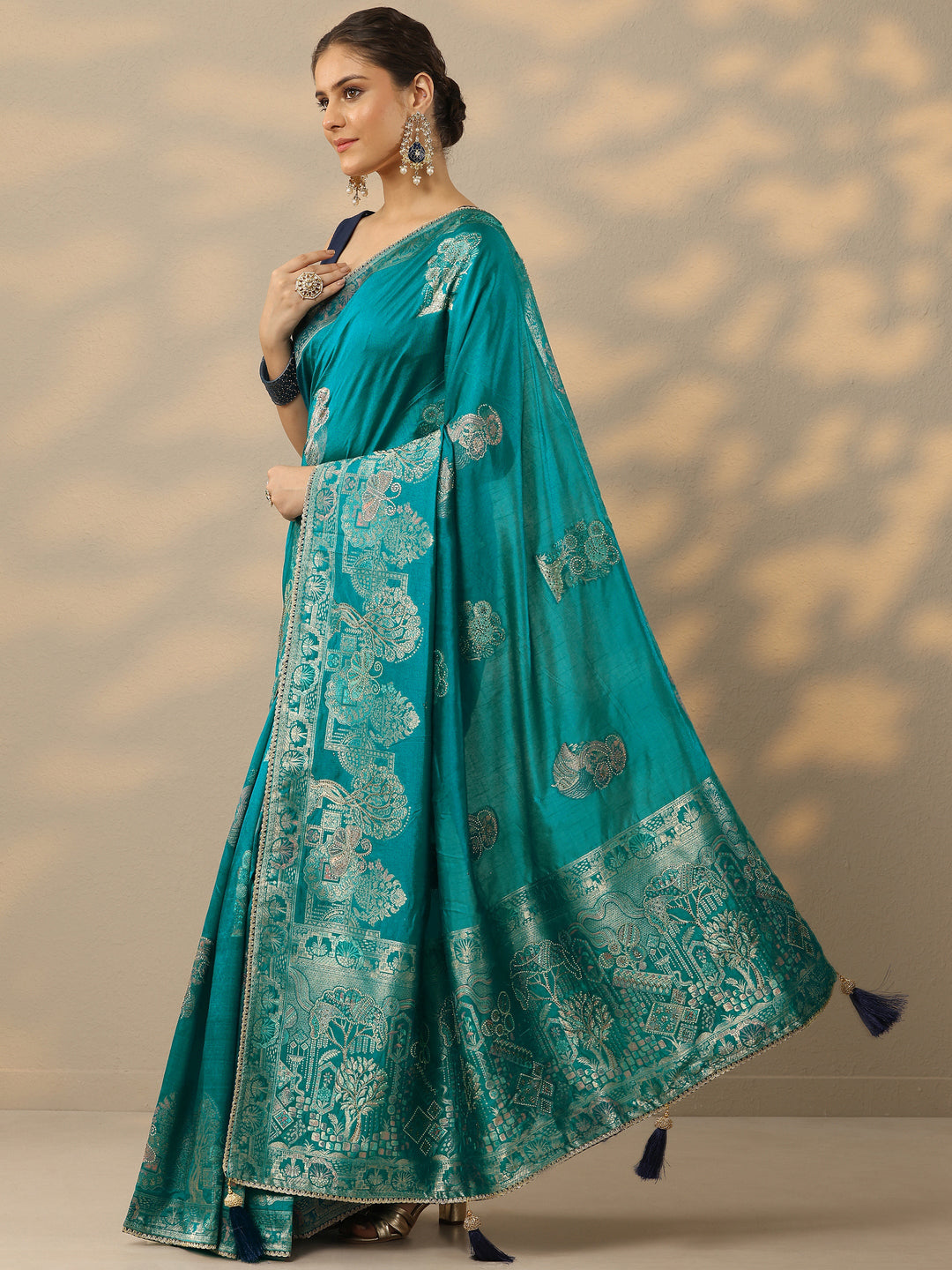  Green Embellished Banarasi Silk Blend Saree With Unstitched Blouse Piece 