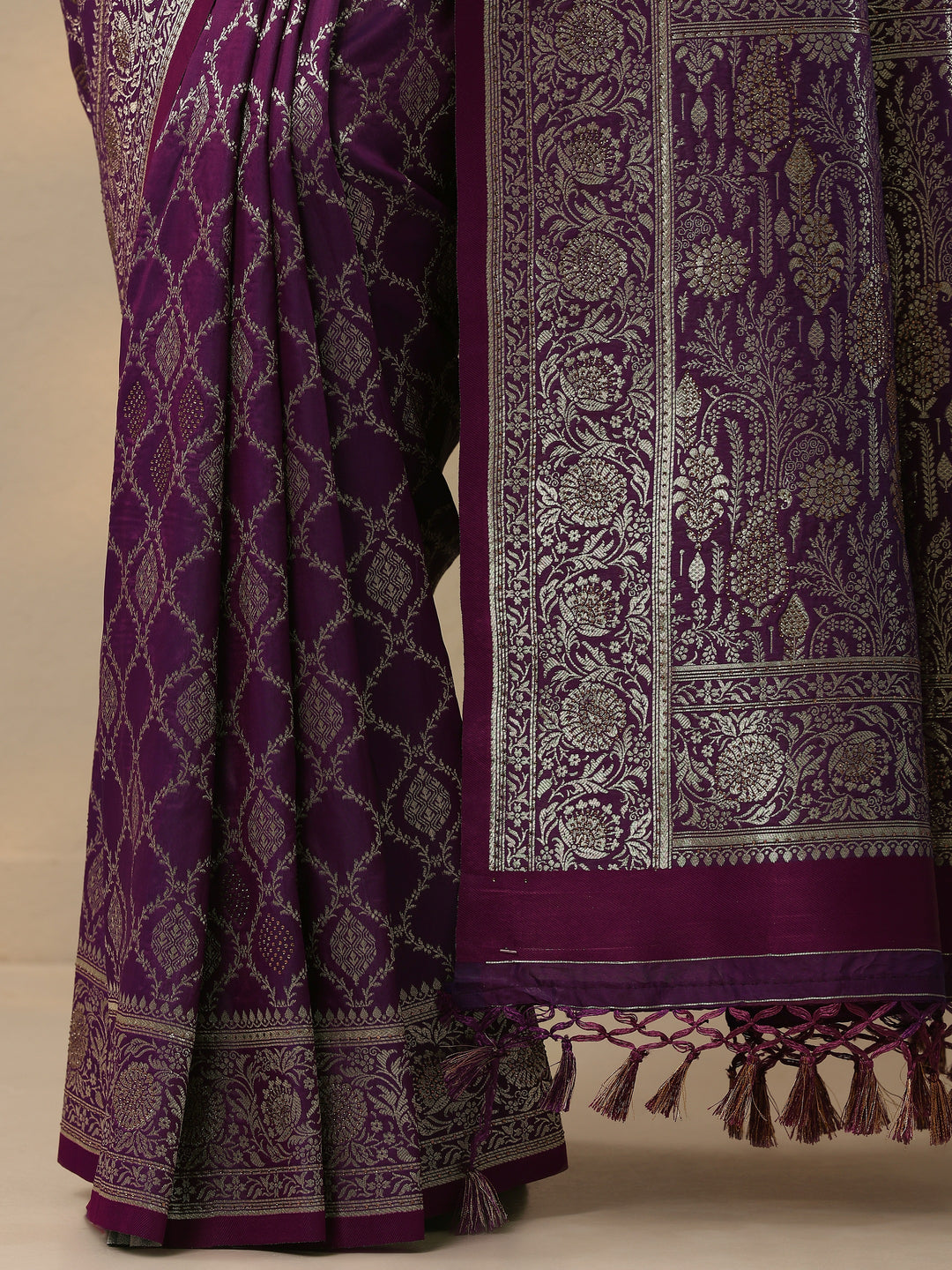  Purple Embellished Banarasi Silk Blend Saree With Unstitched Blouse Piece 