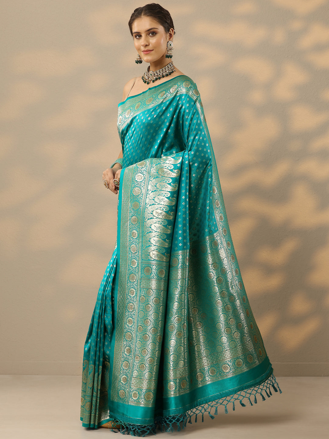  Green Embellished Banarasi Silk Blend Saree With Unstitched Blouse Piece 