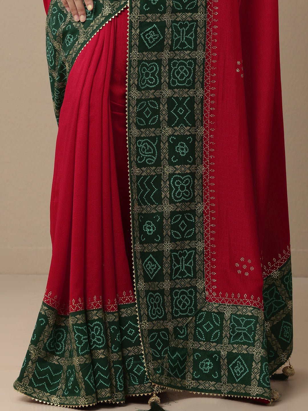  Red Printed Chinon Saree With Unstitched Blouse Piece 