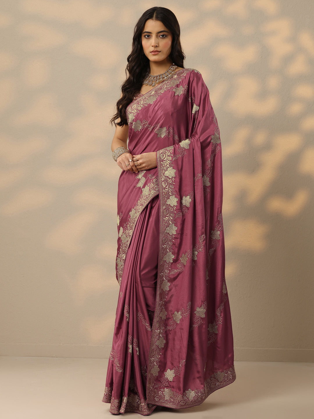 Pink Embroidered Silk Blend Saree With Unstitched Blouse Piece