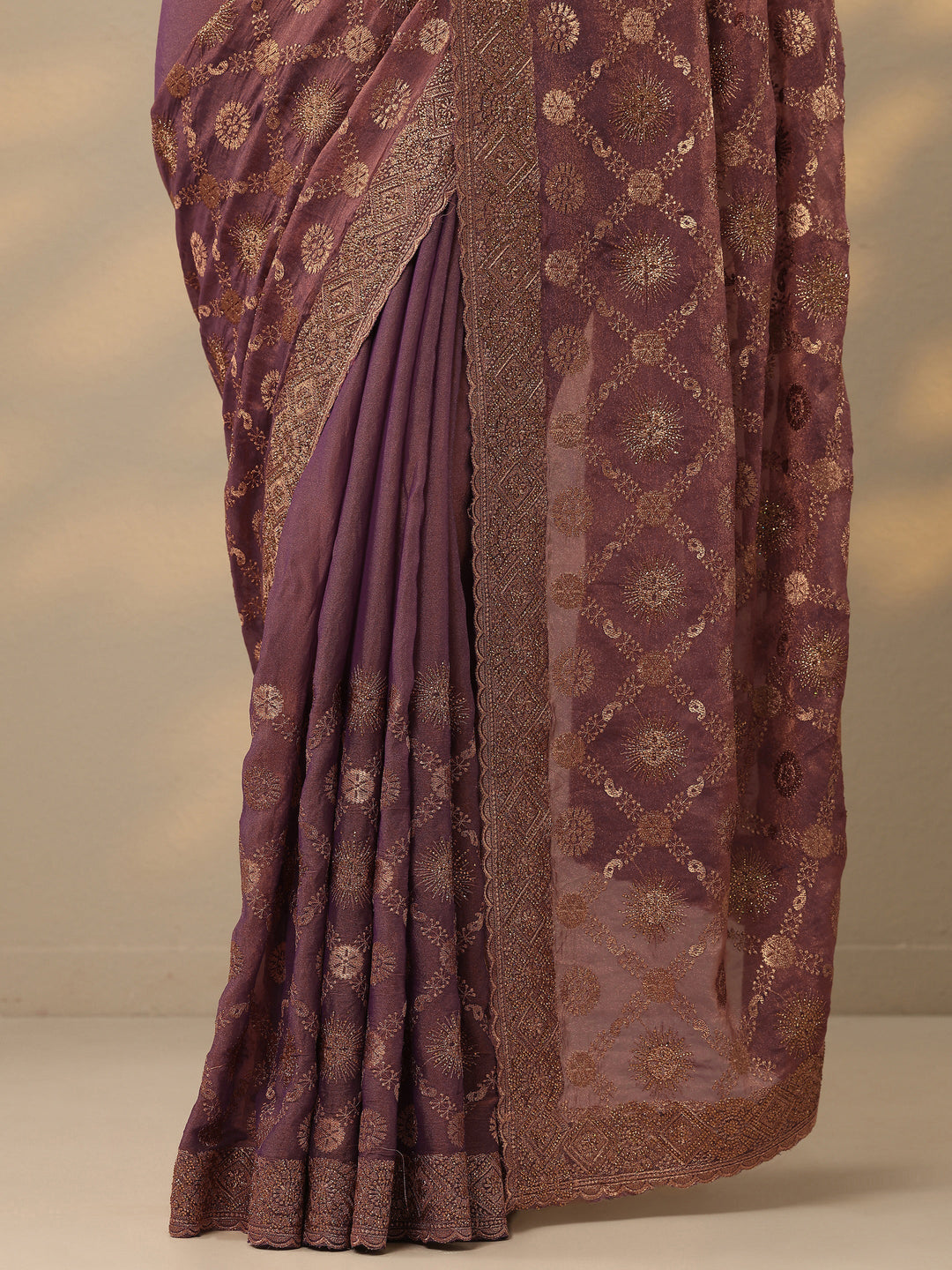  Purple Embroidered Banarasi Silk Blend Saree With Unstitched Blouse Piece 