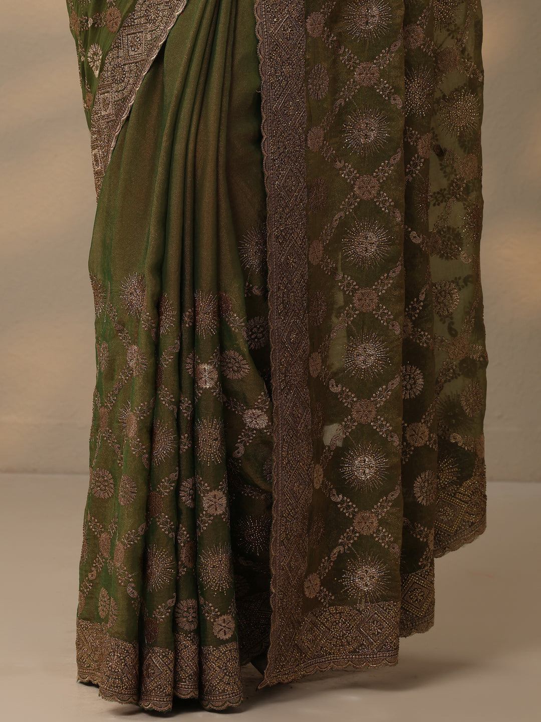  Green Embroidered Banarasi Silk Blend Saree With Unstitched Blouse Piece 