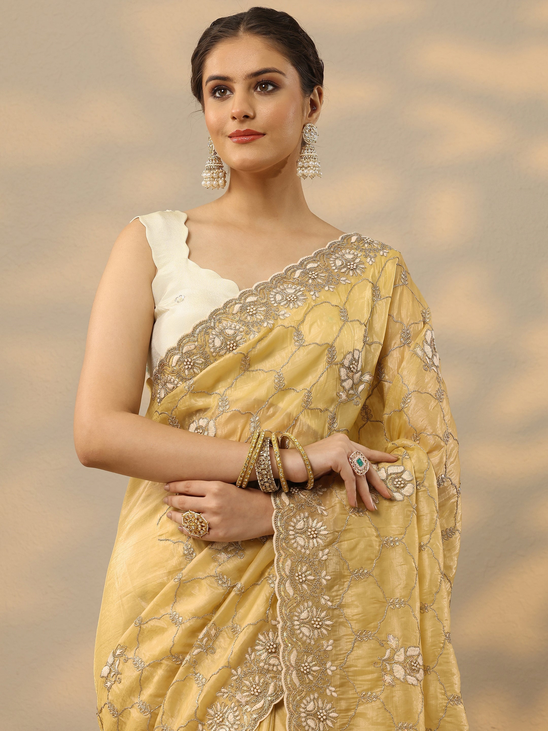 libas Yellow Embroidered Organza Saree With Unstitched Blouse Piece-picture-21