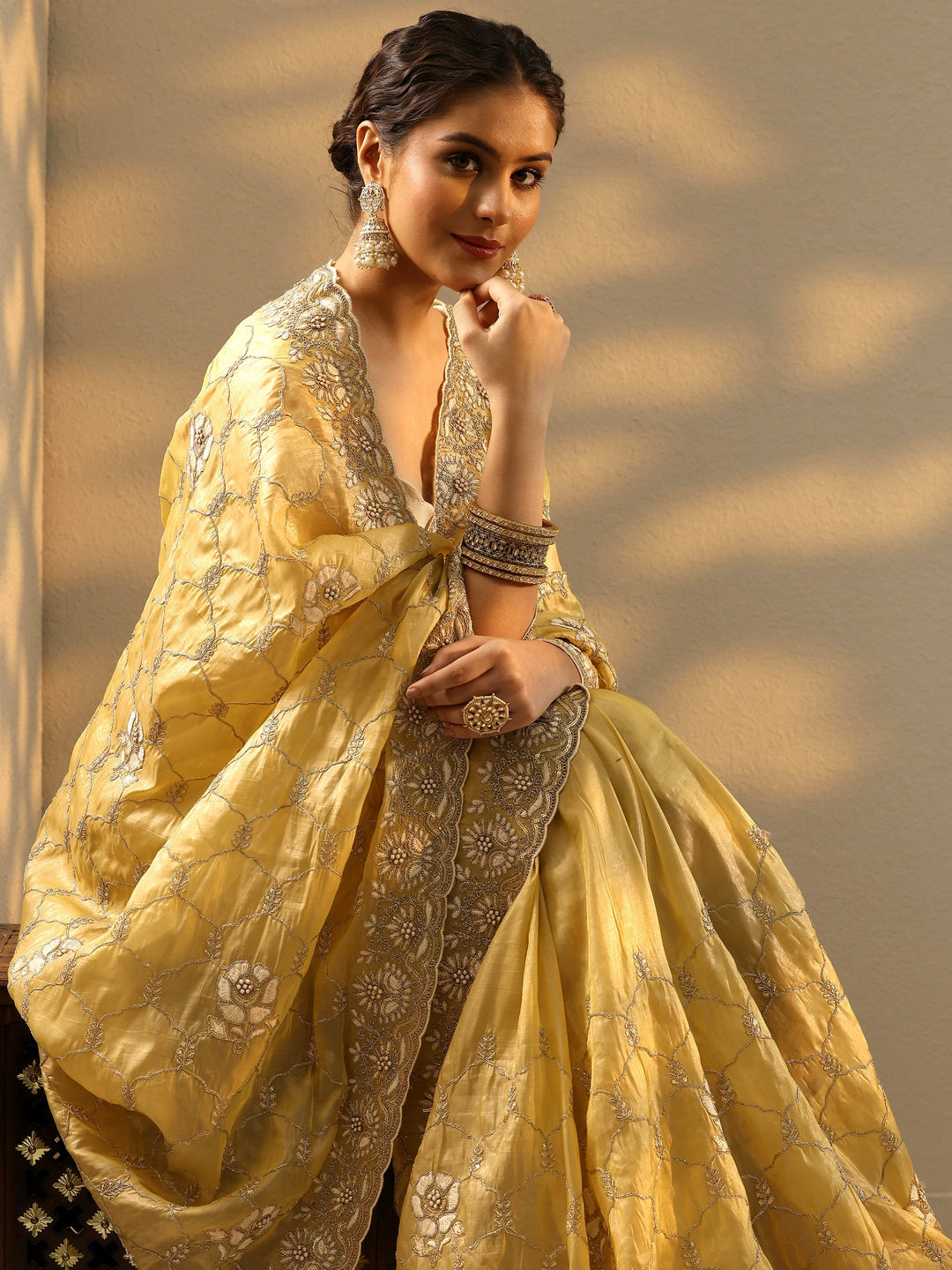  Yellow Embroidered Organza Saree With Unstitched Blouse Piece 