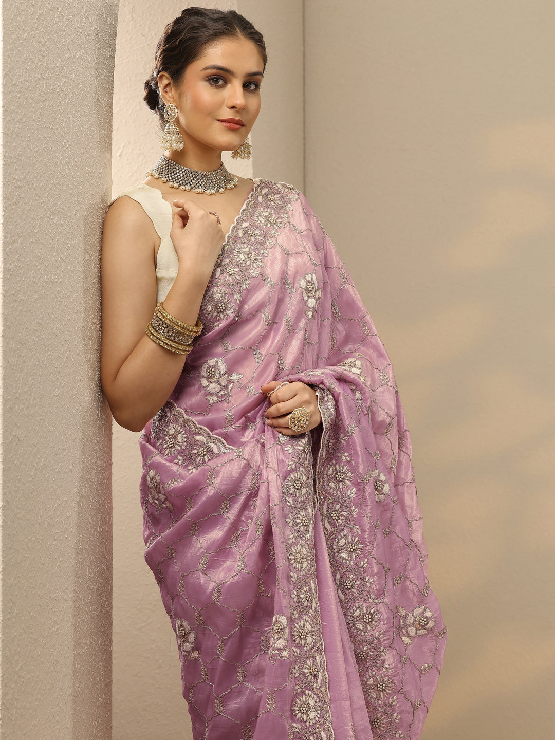 Pink Embroidered Organza Saree With Unstitched Blouse Piece