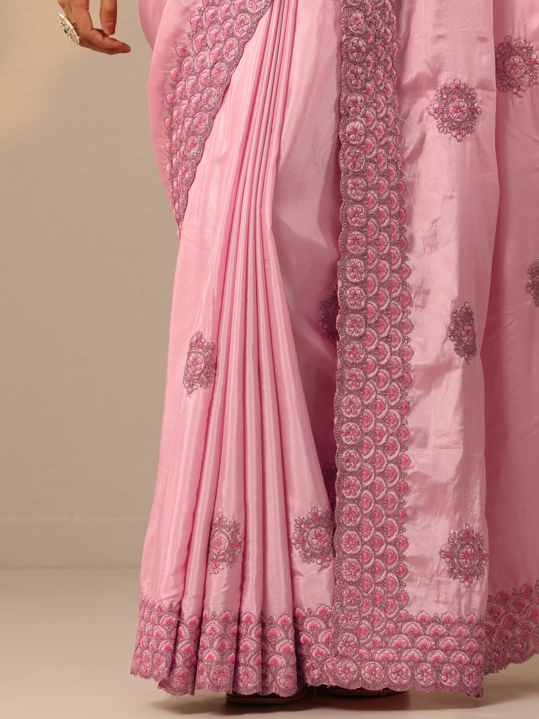  Pink Embroidered Crepe Saree With Unstitched Blouse Piece 