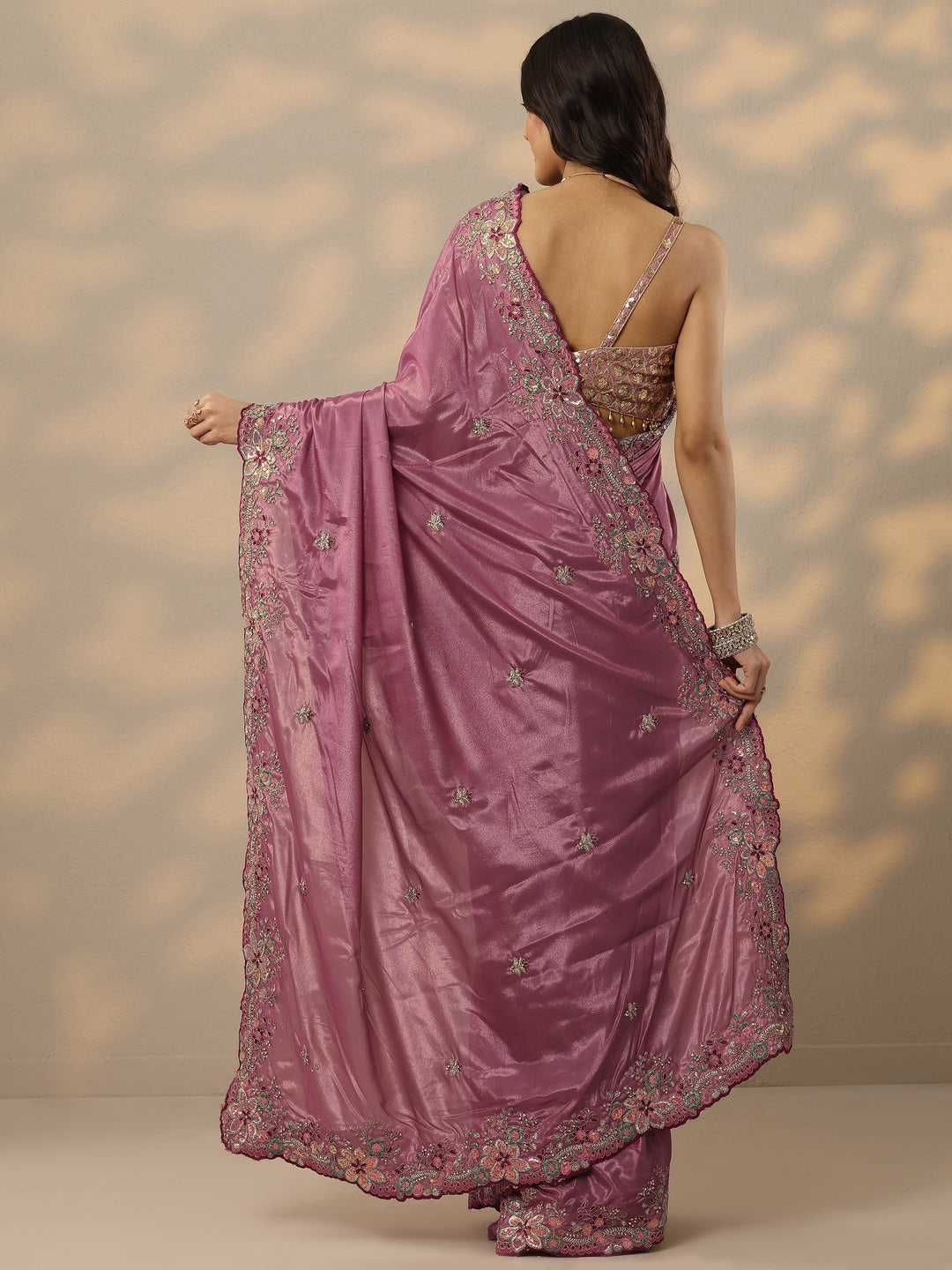  Mauve Embroidered Crepe Saree With Unstitched Blouse Piece 