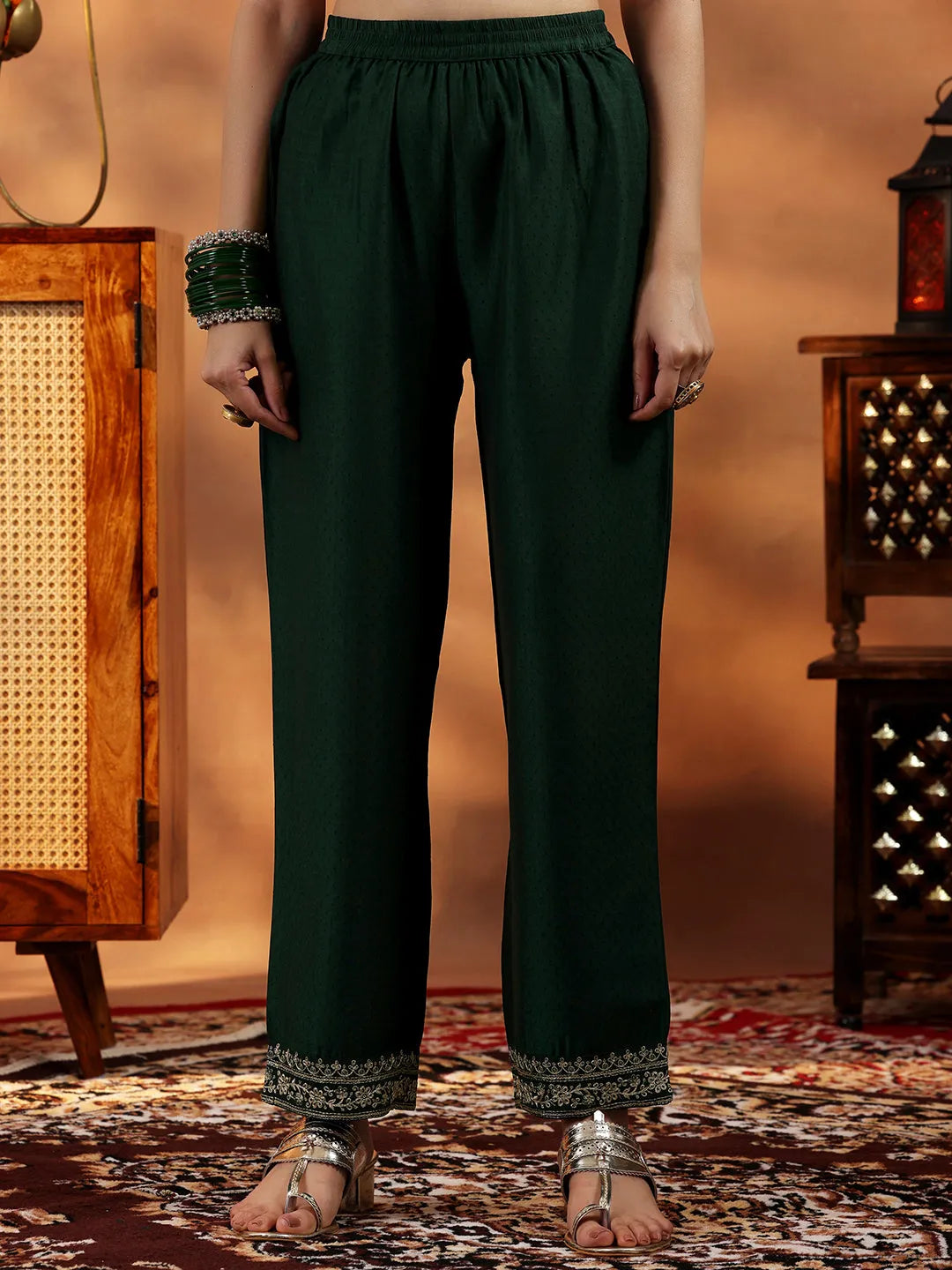  Green Yoke Design Silk Blend Straight Suit With Dupatta 