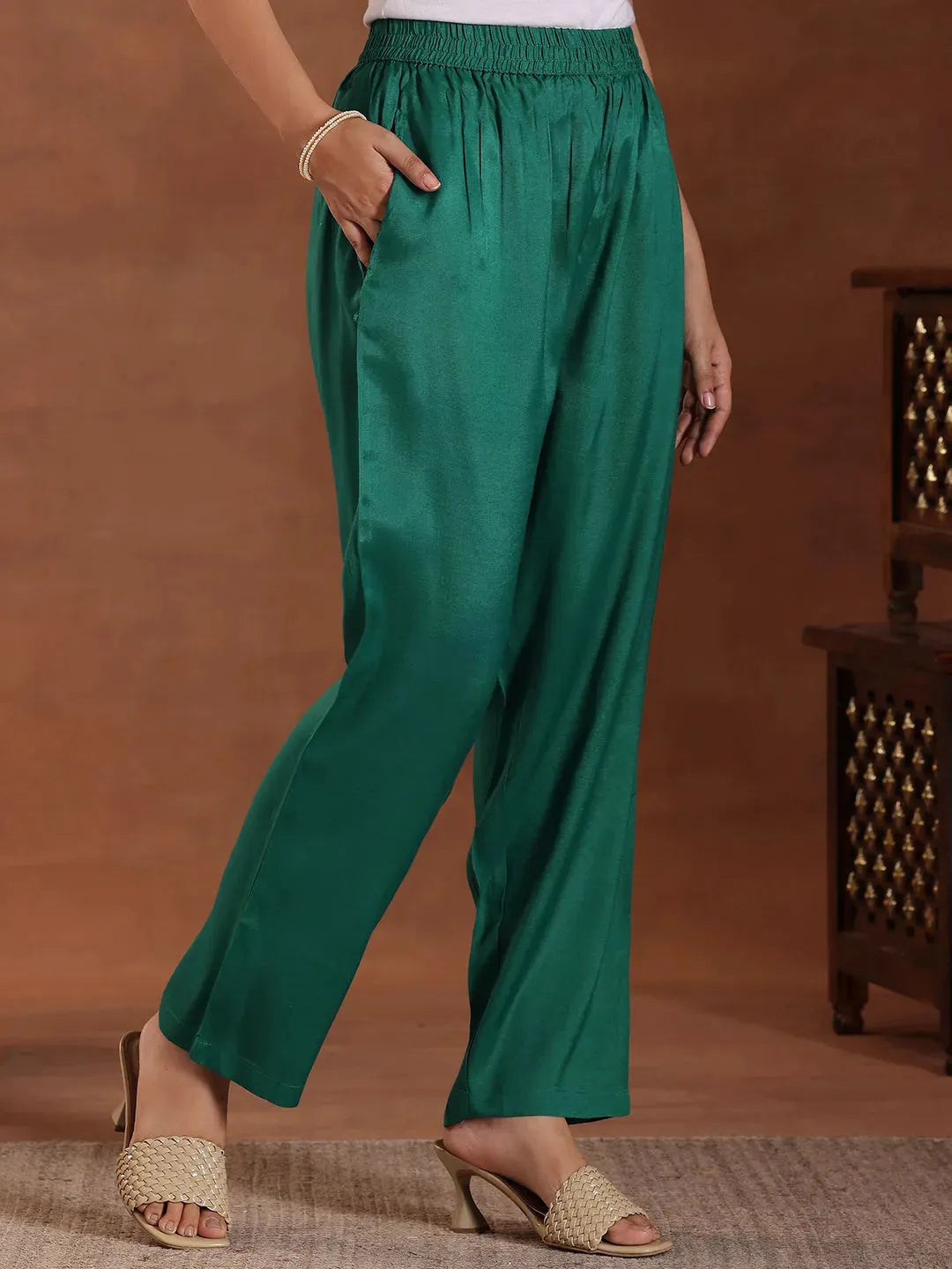  Green Printed Silk Blend Straight Suit With Dupatta 