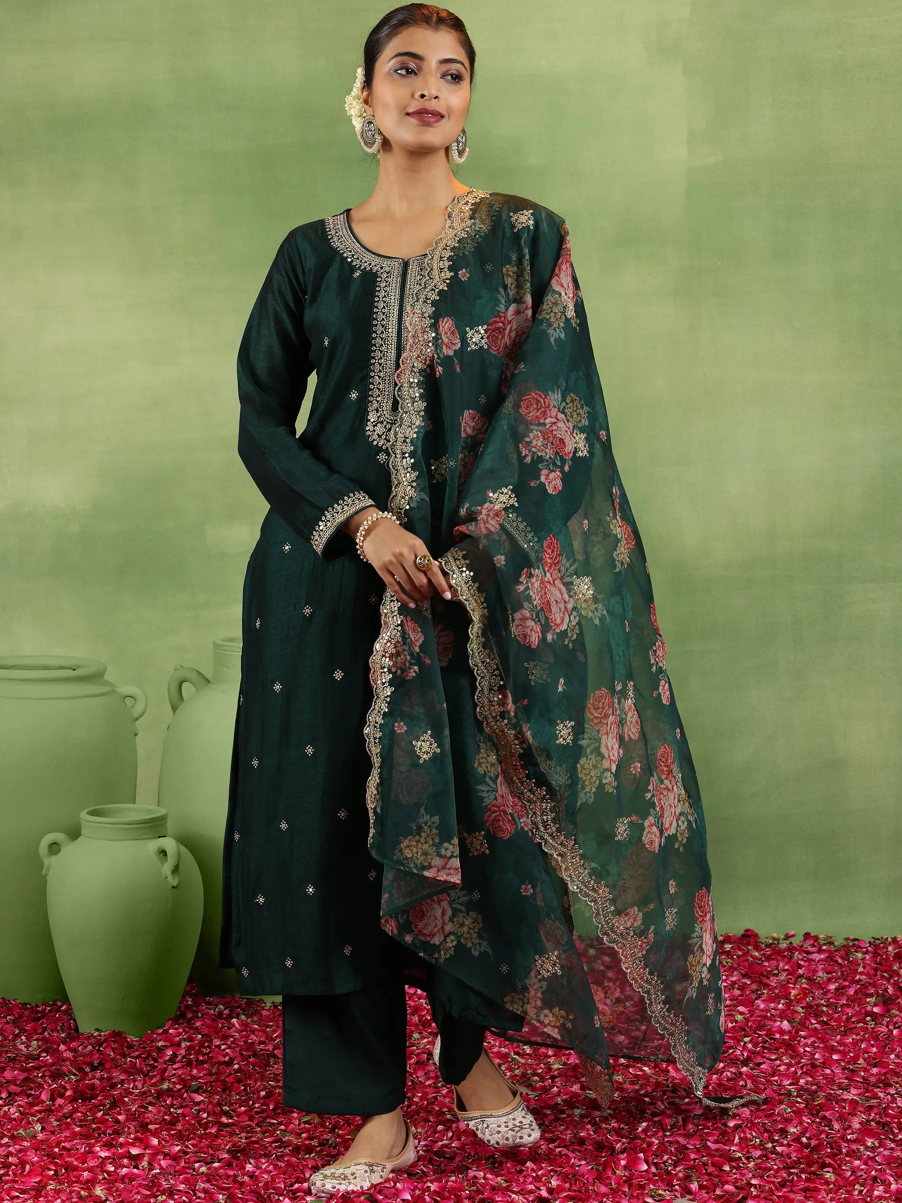 Green Silk Blend Solid Embroidered Straight Suit Set