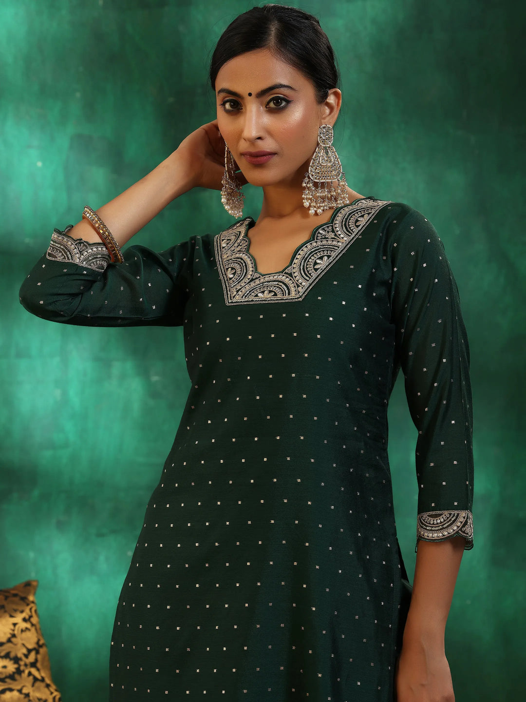  Green Self Design Silk blend Straight Suit With Dupatta 