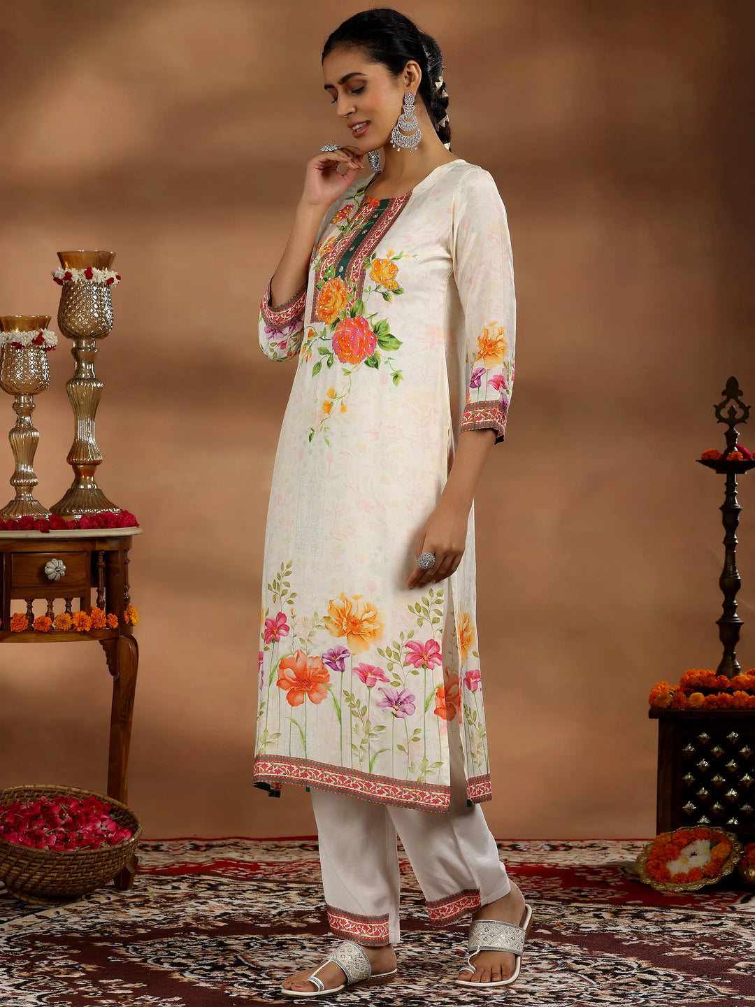  Off White Printed Muslin Straight Suit With Dupatta 