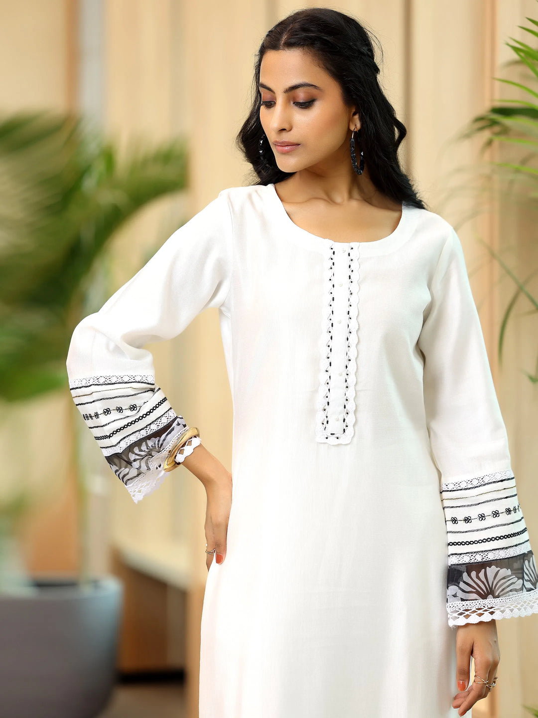  White Solid Silk Blend Straight Suit With Dupatta 