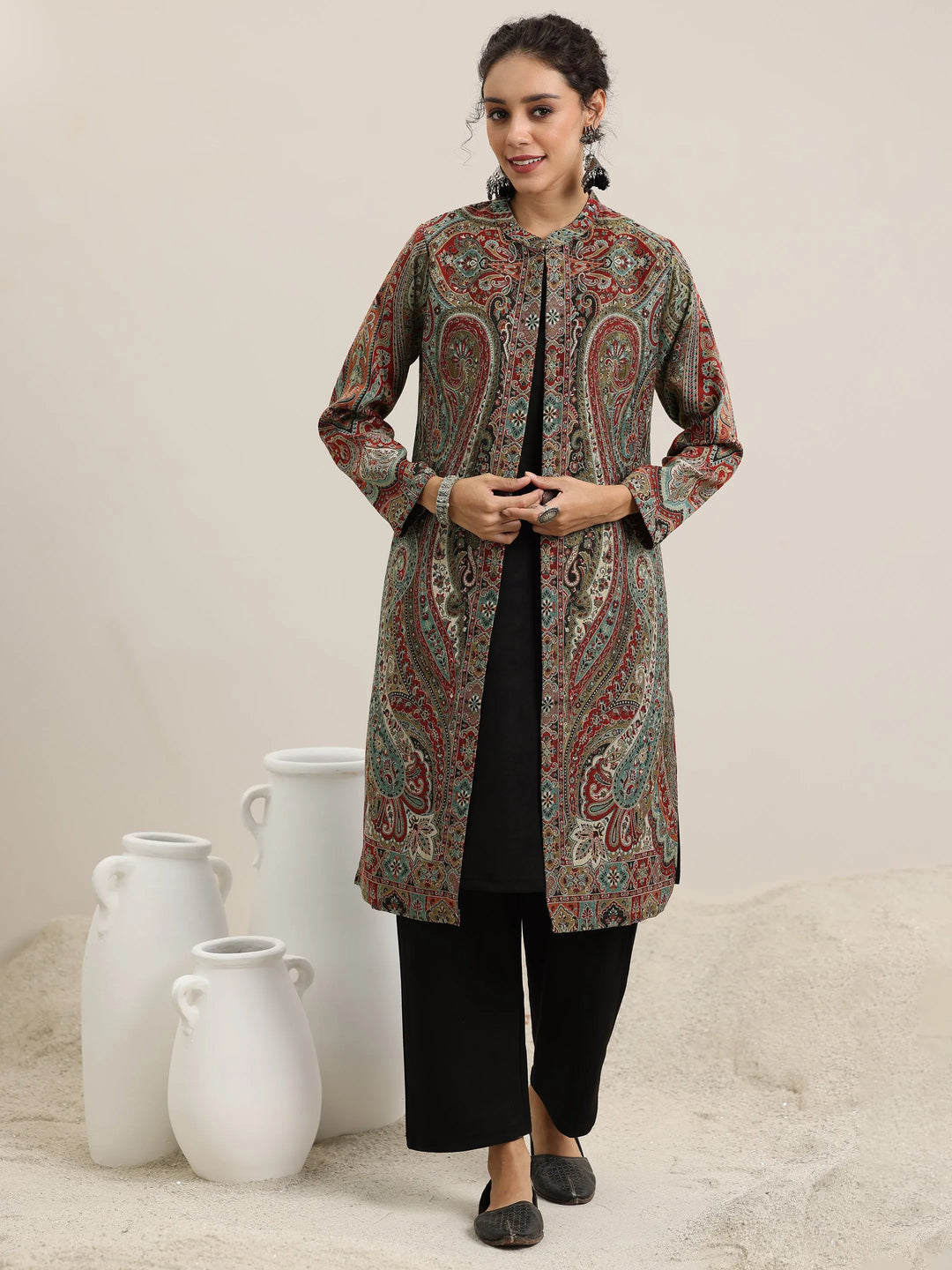 Black Solid Wool Blend Straight Kurta With Palazzos 