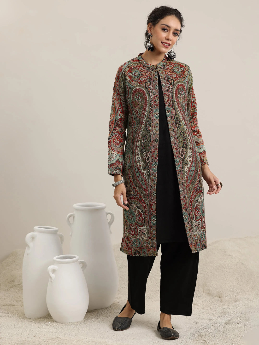  Black Solid Wool Blend Straight Kurta With Palazzos 
