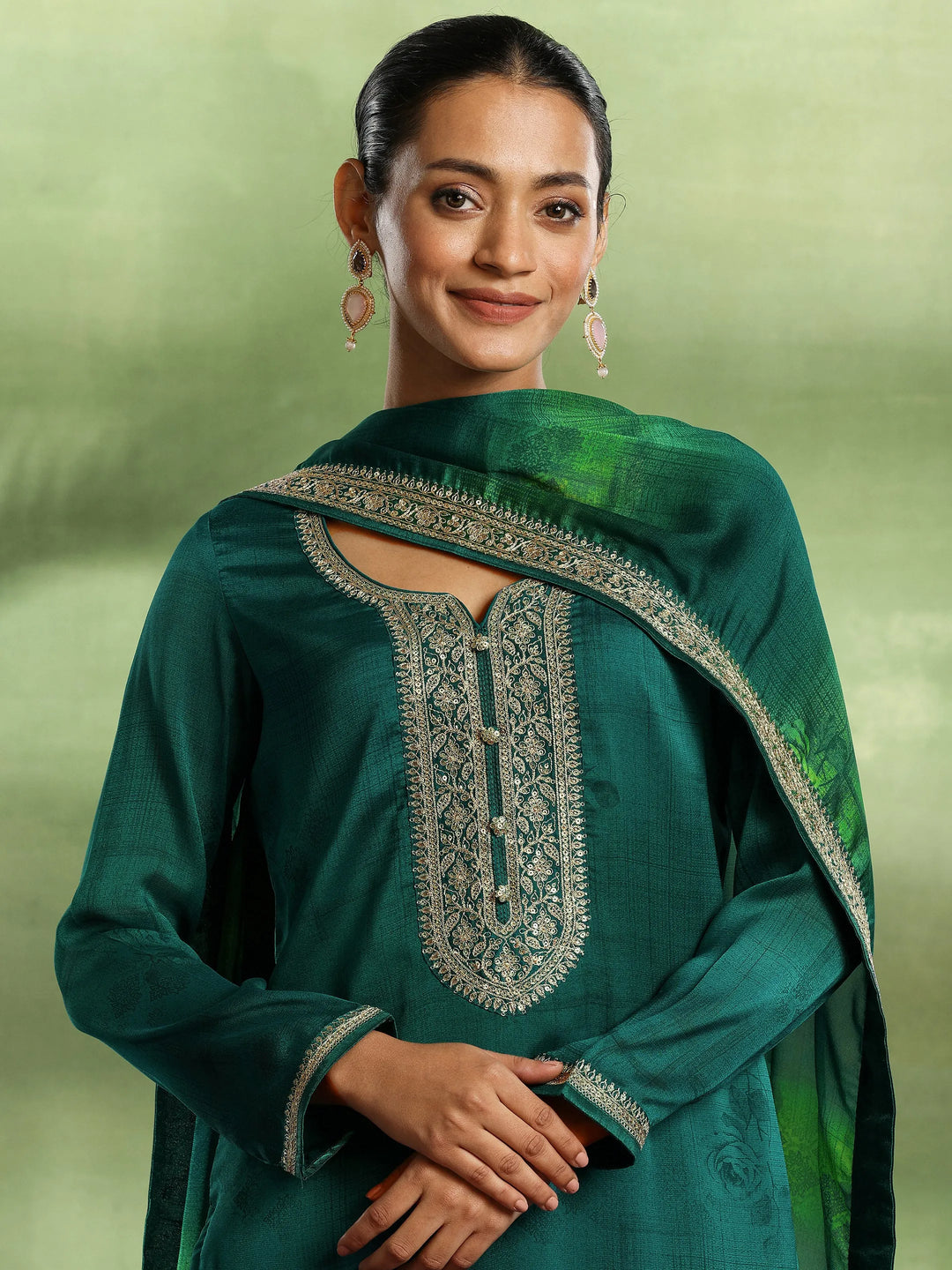  Green Yoke Design Silk Blend Straight Suit With Dupatta 