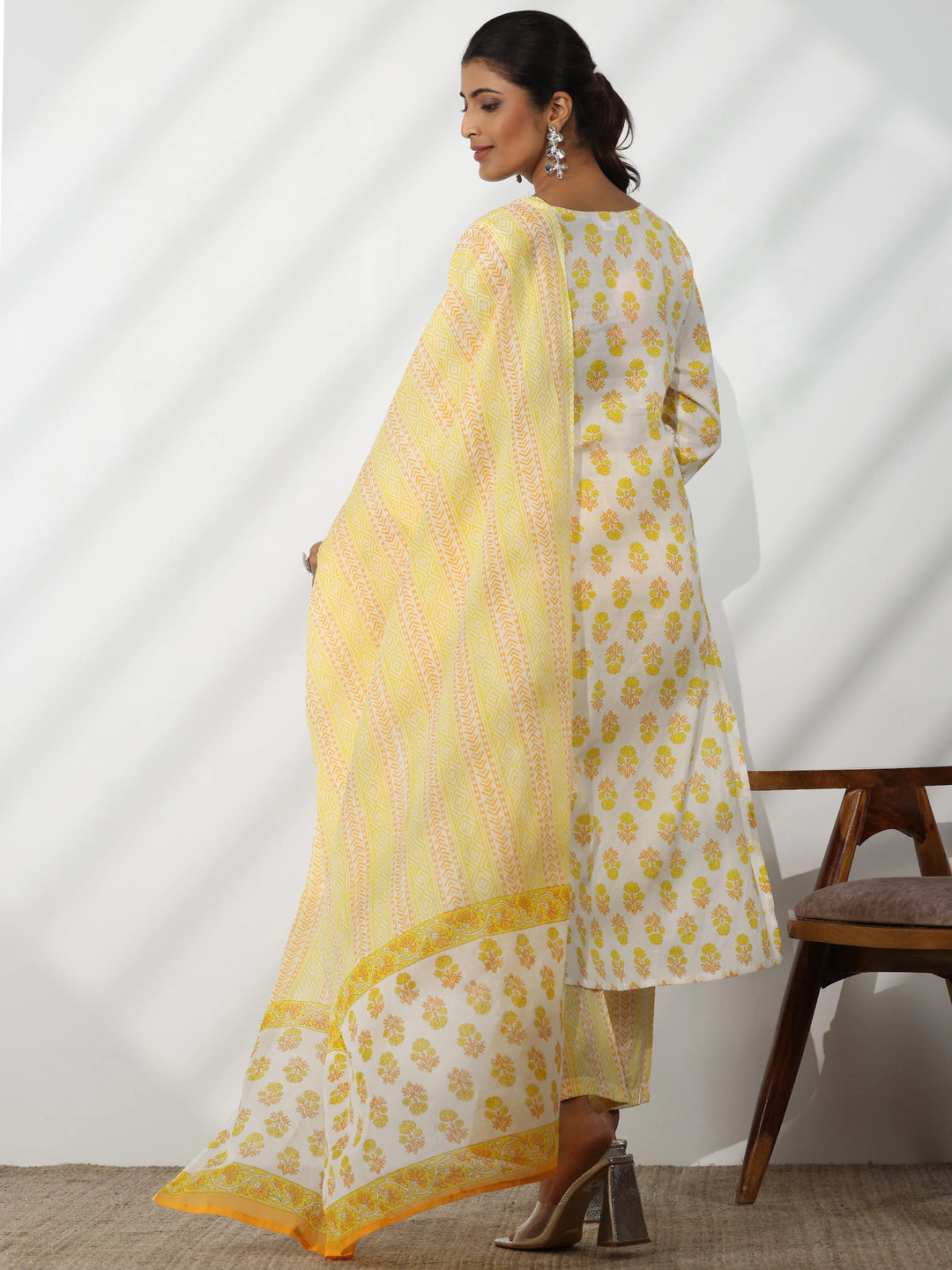  Off White Printed Cotton Straight Suit With Dupatta 