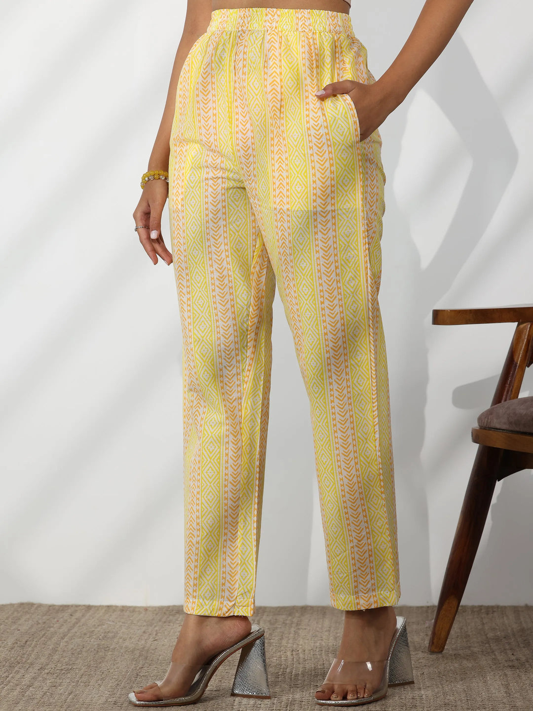  Off White Printed Cotton Straight Suit With Dupatta 