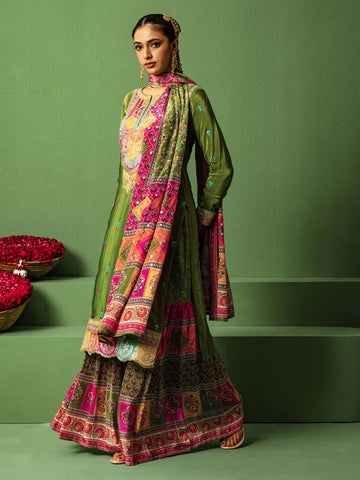 Libas Art Rangat Green Embroidered Silk Blend Straight Suit With Dupatta