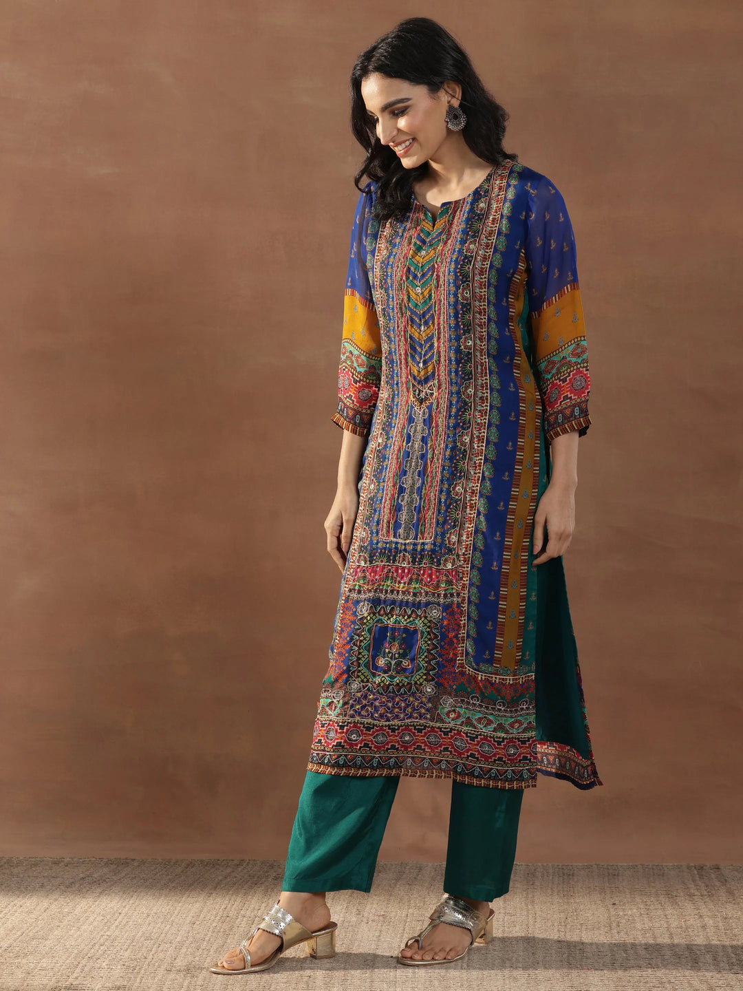  Multicoloured Printed Organza Straight Suit Set With Dupatta 