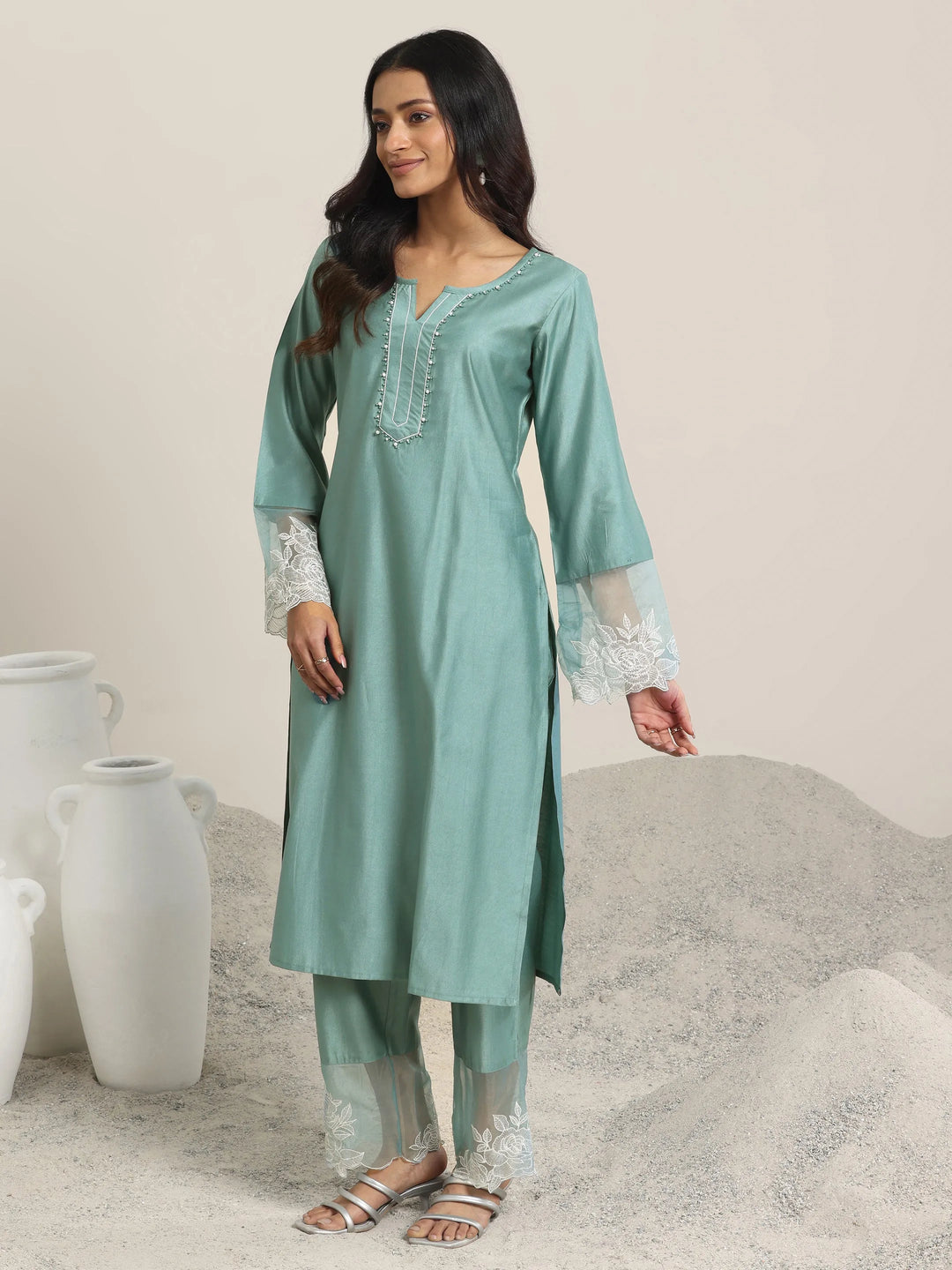  Green Yoke Design Silk Blend Straight Suit Set With Dupatta 