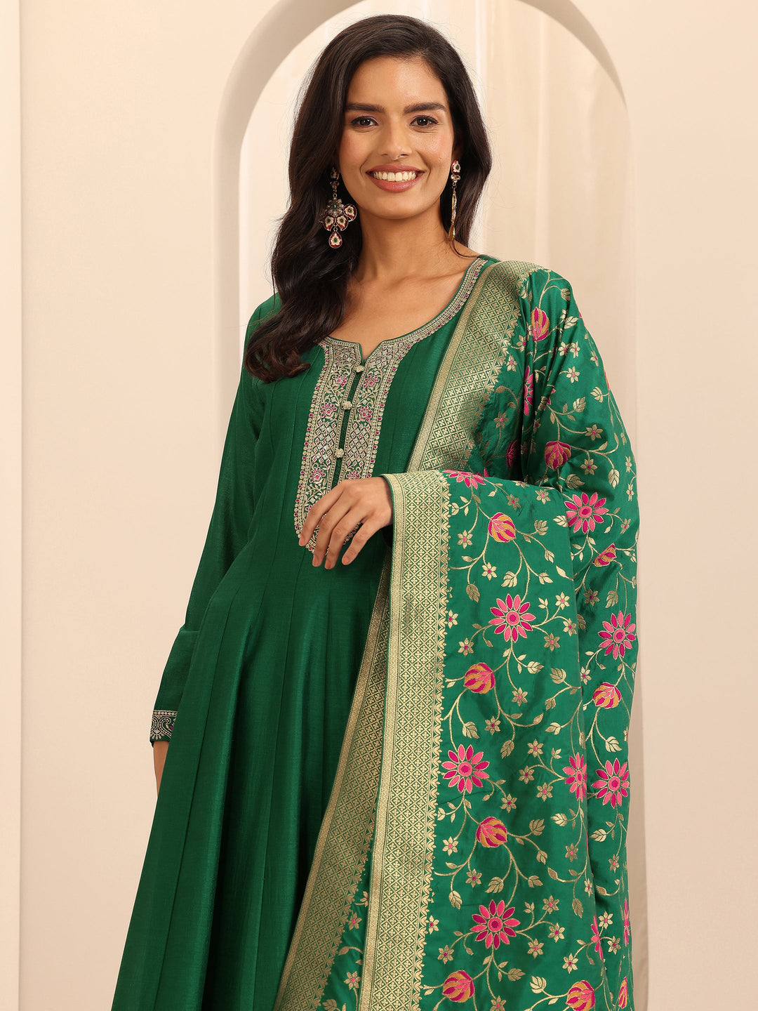  Green Embroidered Silk Blend Anarkali Suit Set With Dupatta 