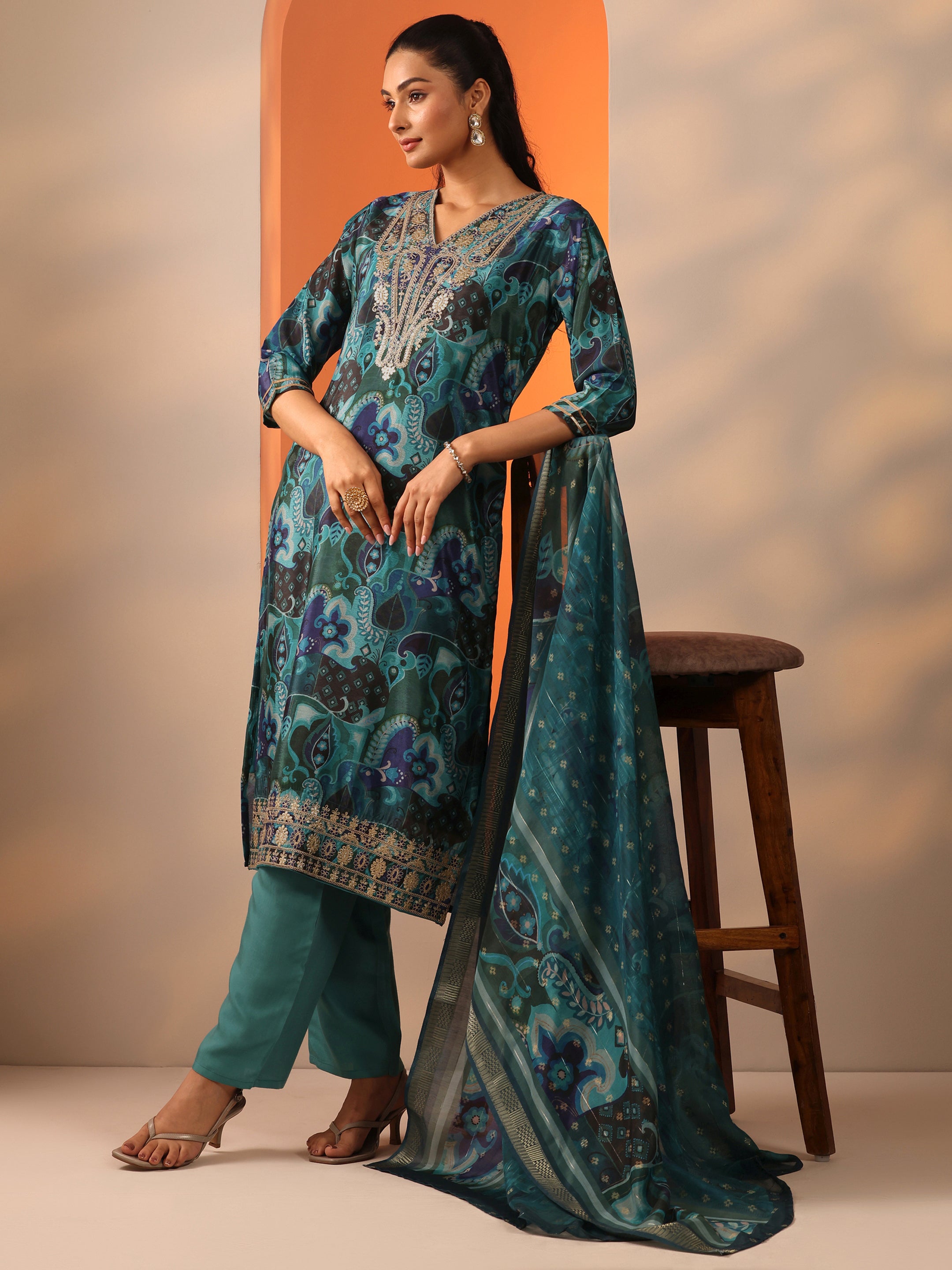 libas Green Printed Chinon Straight Suit Set With Dupatta-picture-11