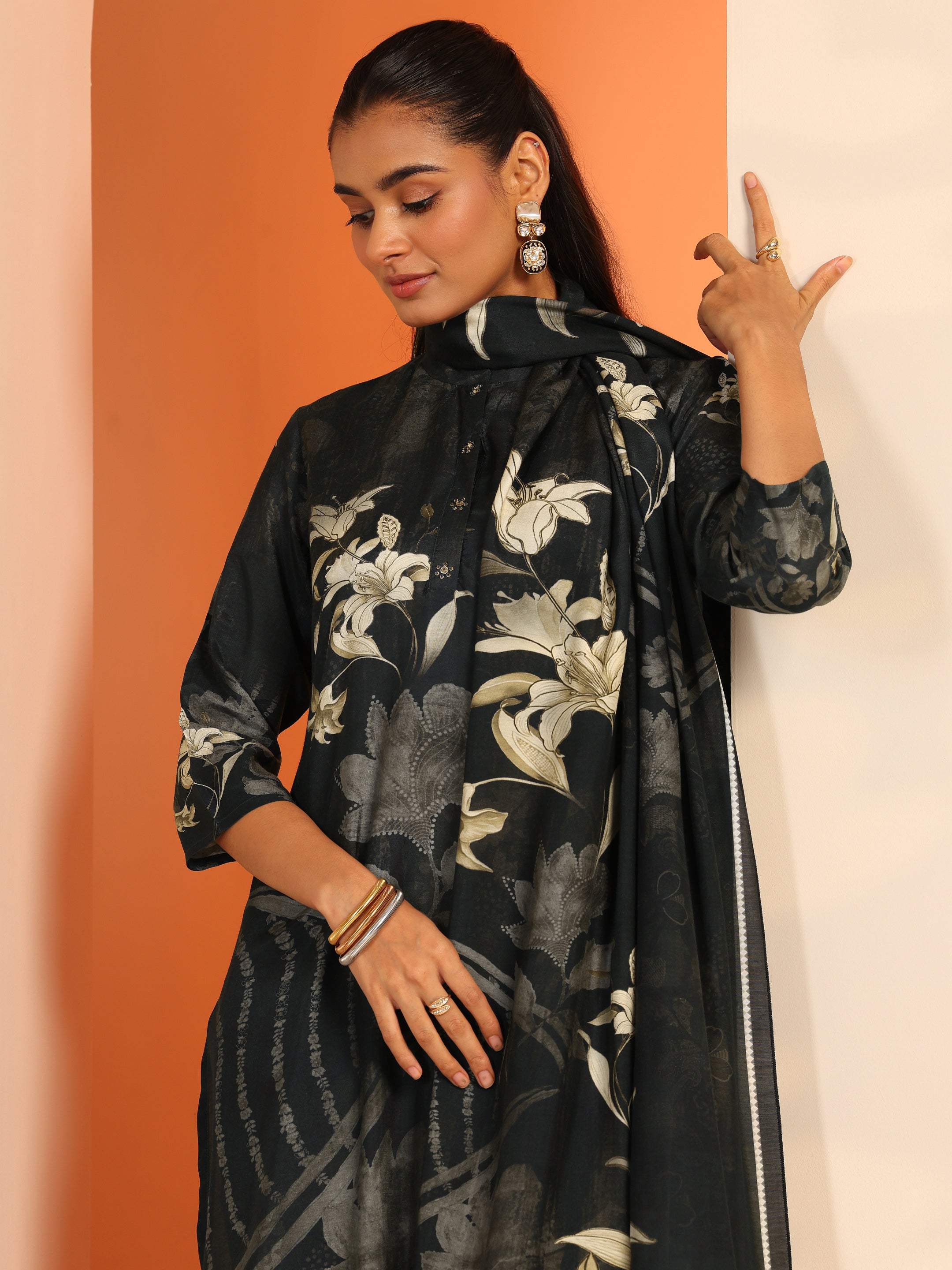 libas Black Printed Muslin Straight Suit Set With Dupatta-picture-26