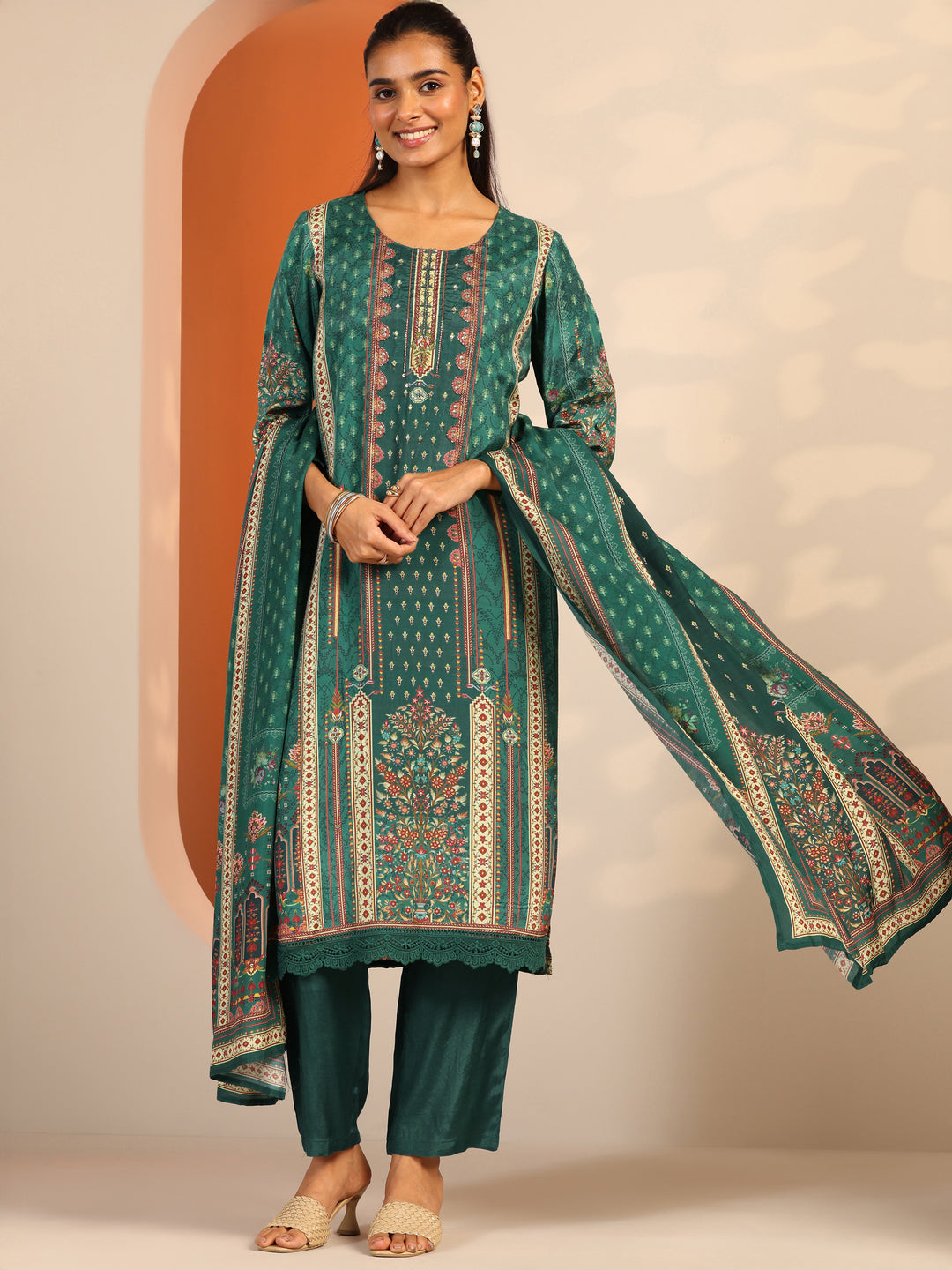  Green Printed Muslin Straight Suit Set With Dupatta 