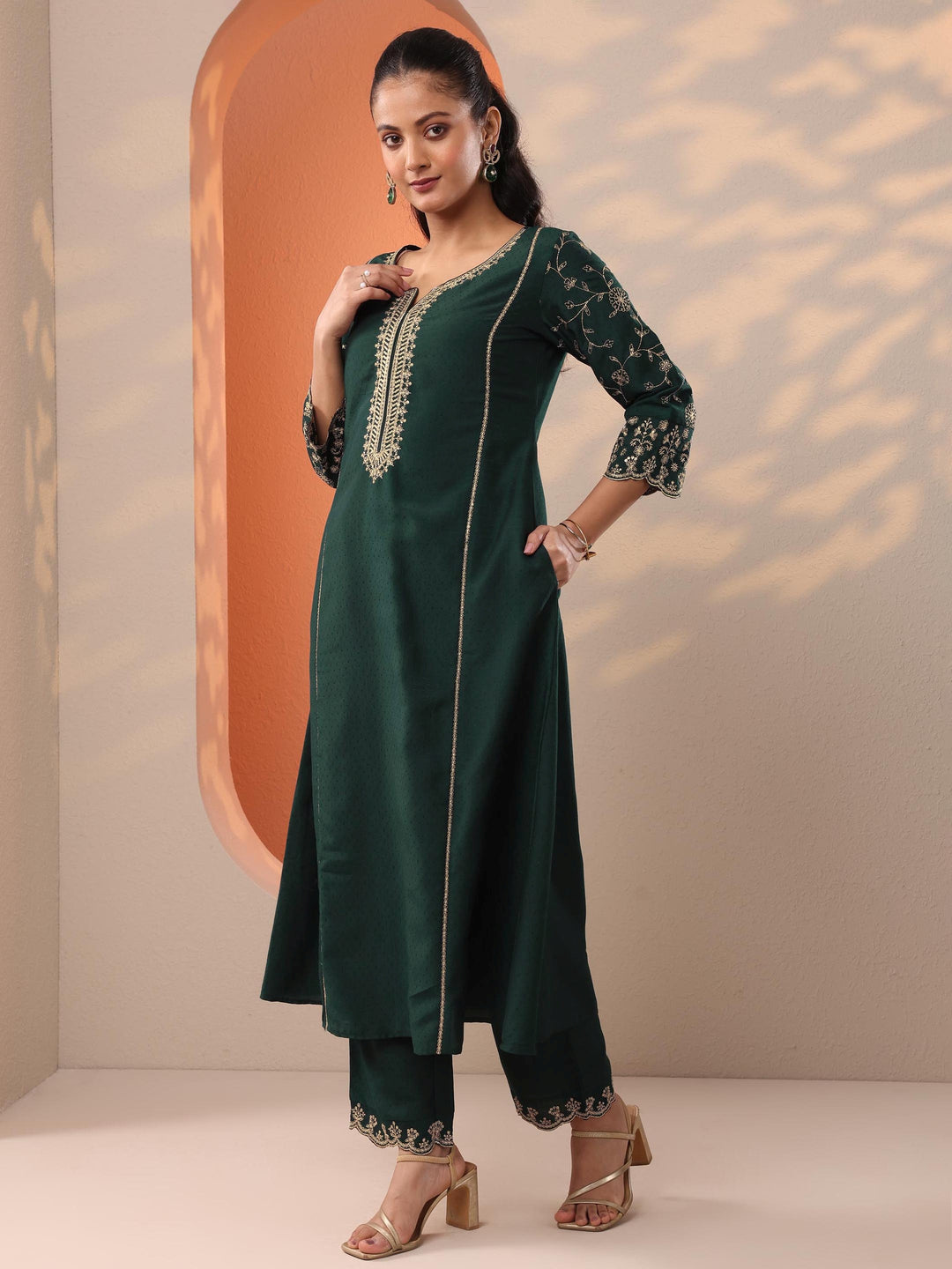  Green Embroidered Silk Blend A-Line Suit Set With Dupatta 