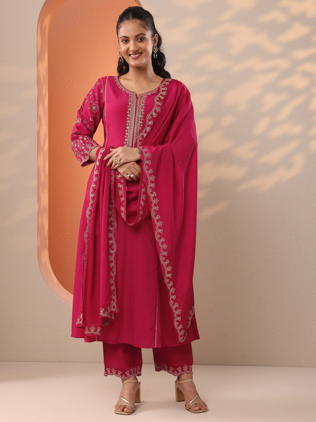  Pink Embroidered Silk Blend Straight Suit Set With Dupatta 