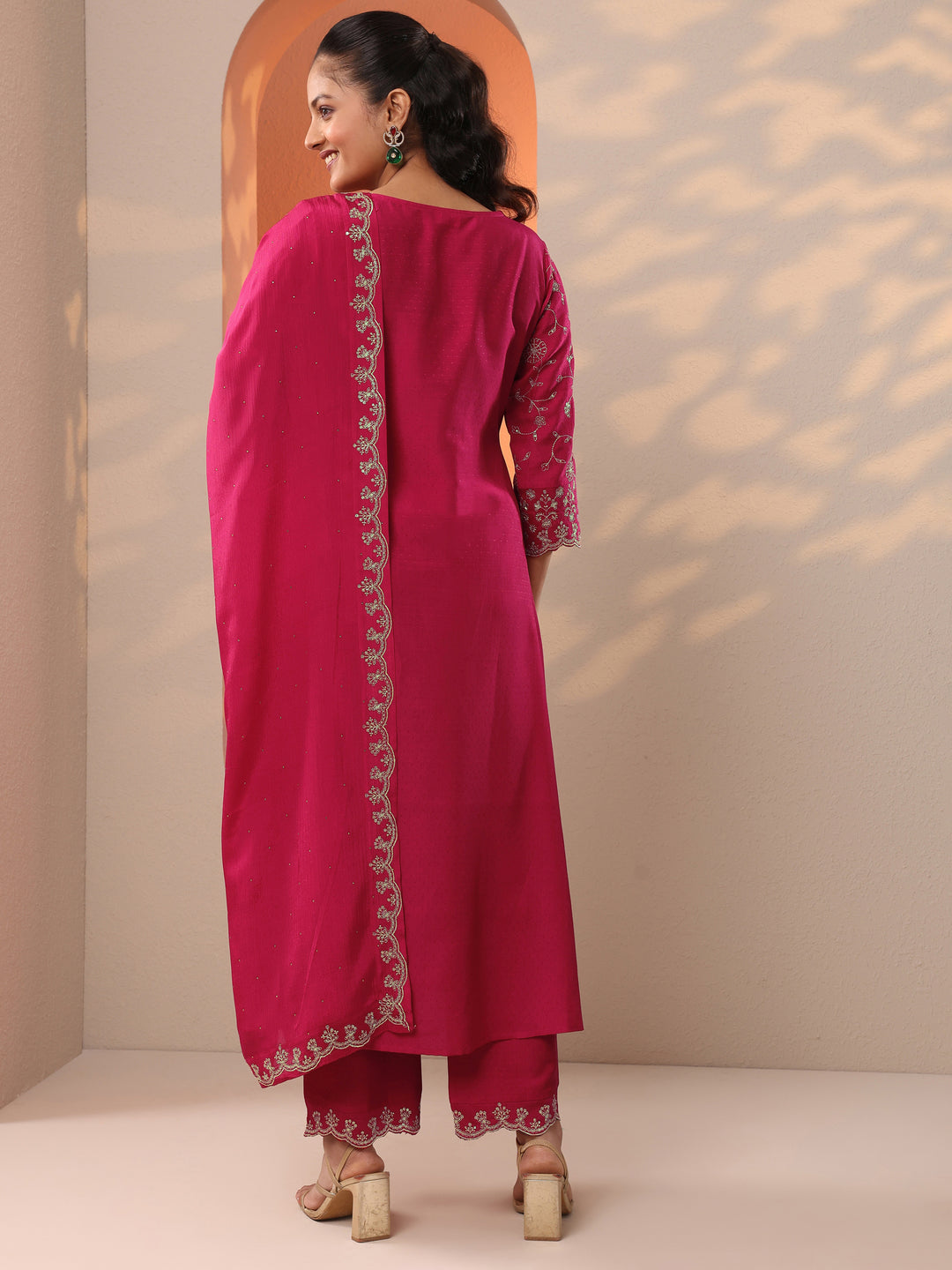  Pink Embroidered Silk Blend Straight Suit Set With Dupatta 