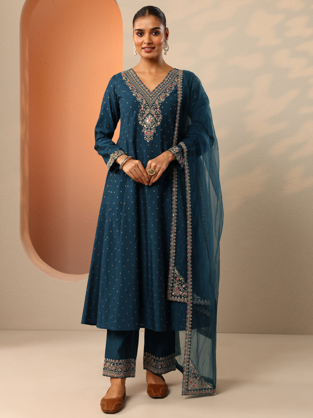  Navy Blue Embroidered Silk Blend Anarkali Suit Set With Dupatta 