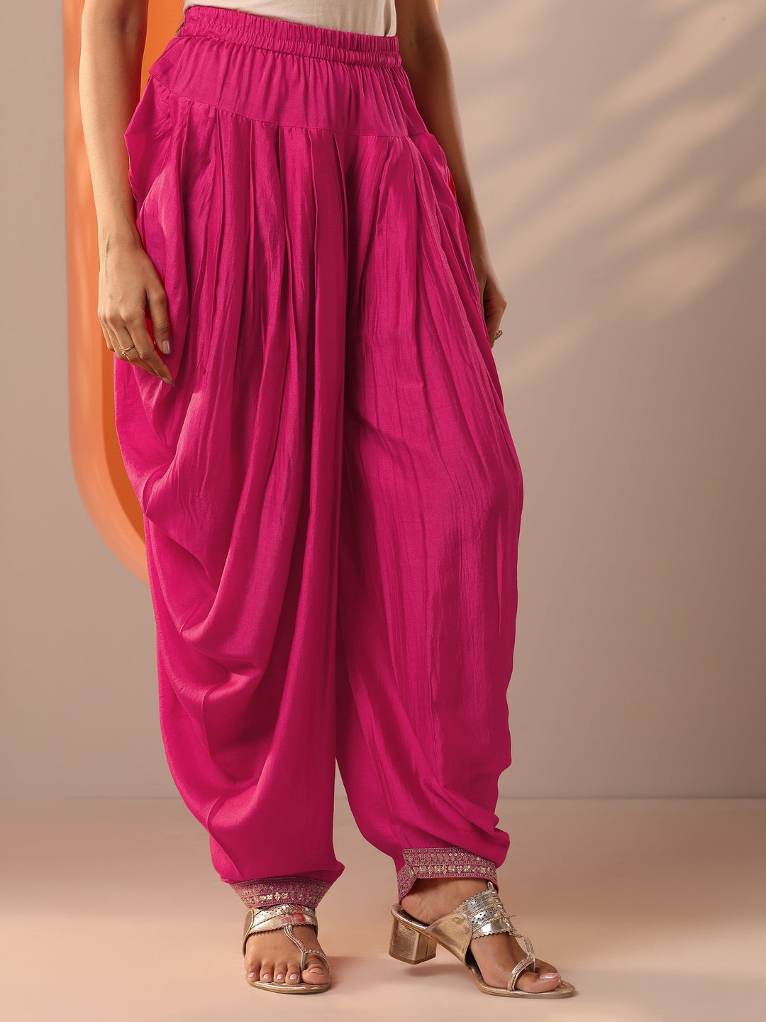  Libas Art Pink Embroidered Silk Blend Straight Suit Set With Dupatta 