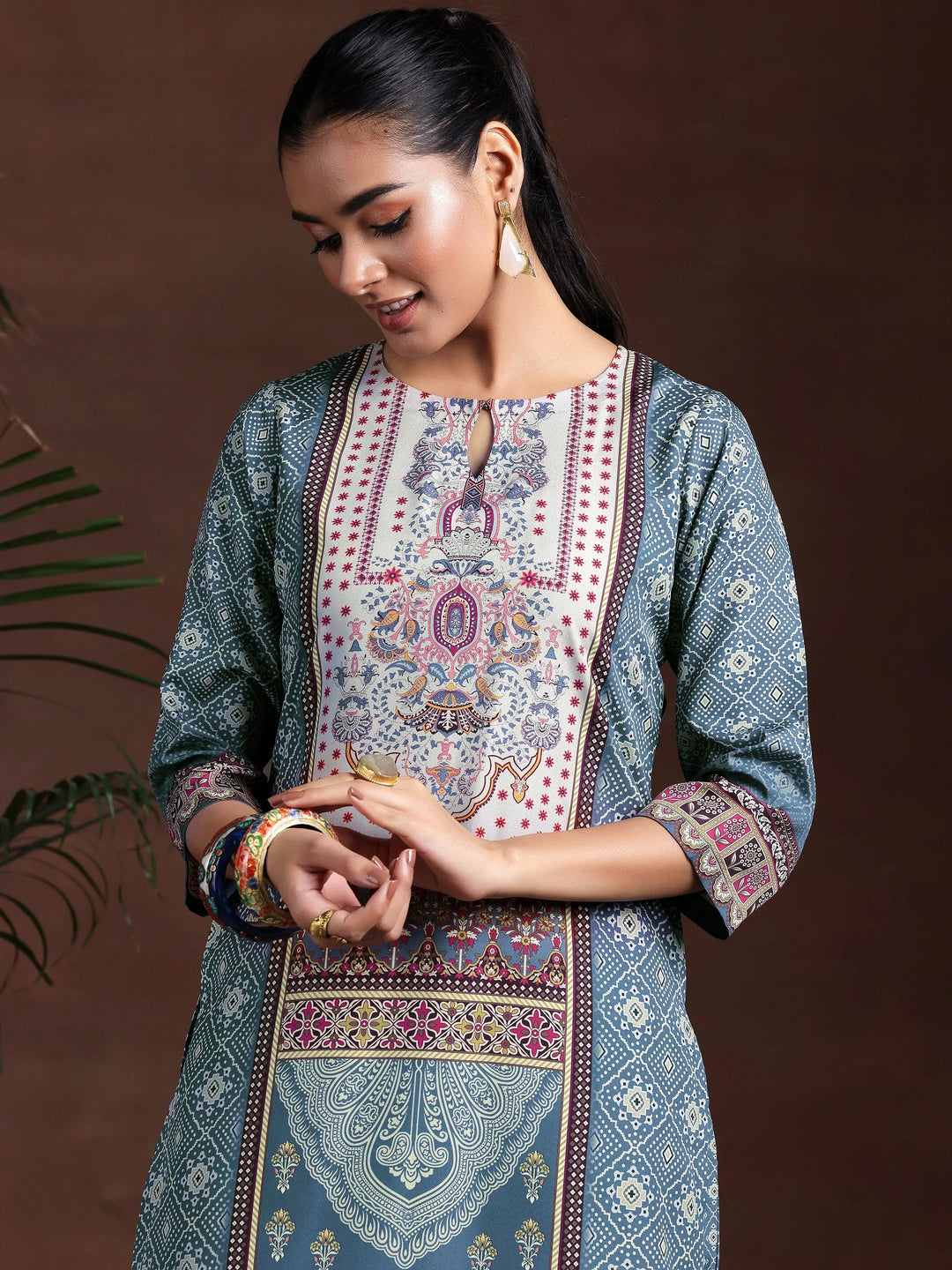  Grey Printed Poly Crepe Straight Suit With Dupatta 