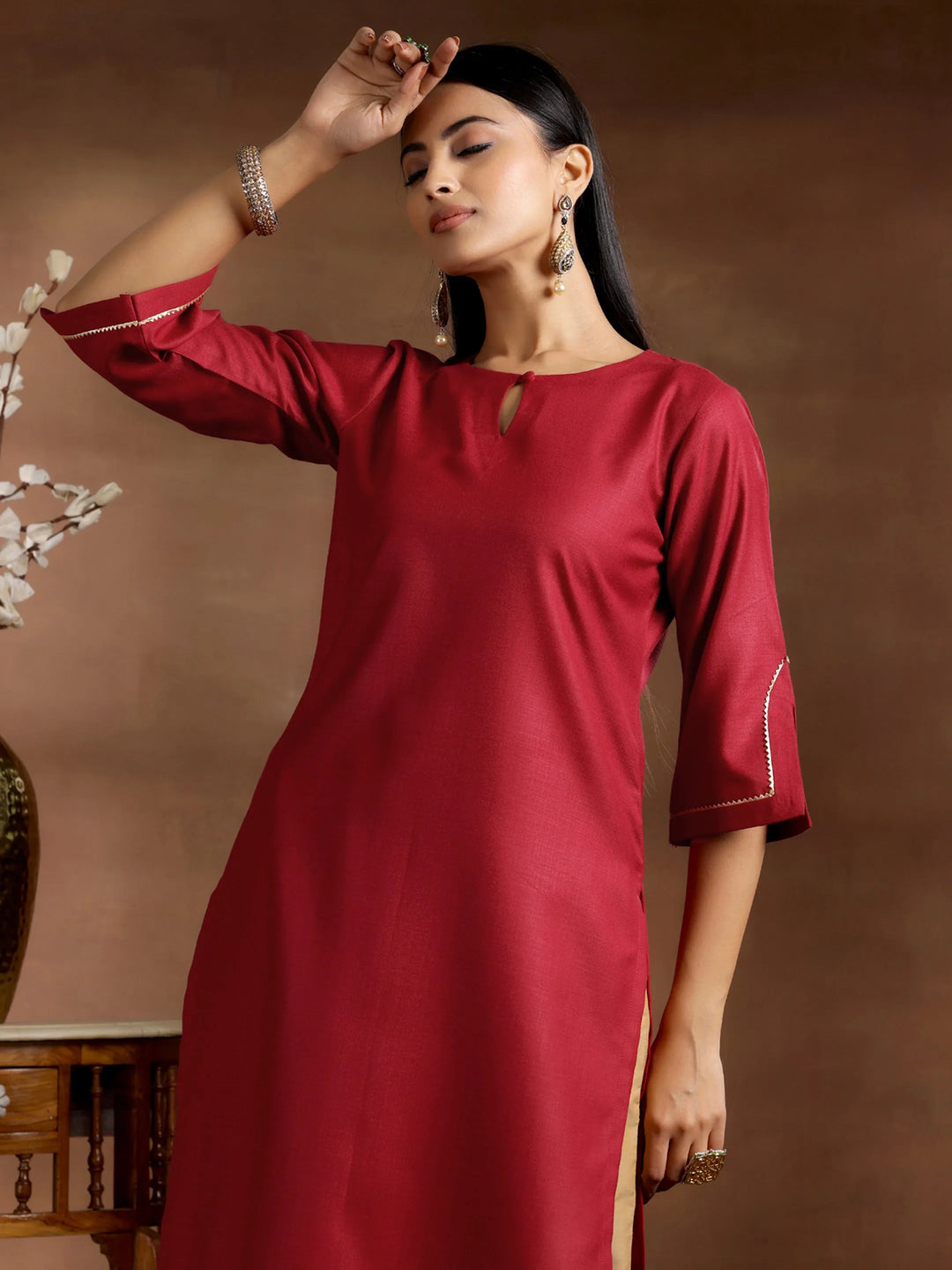  Maroon Solid Cotton Blend Straight Kurta 
