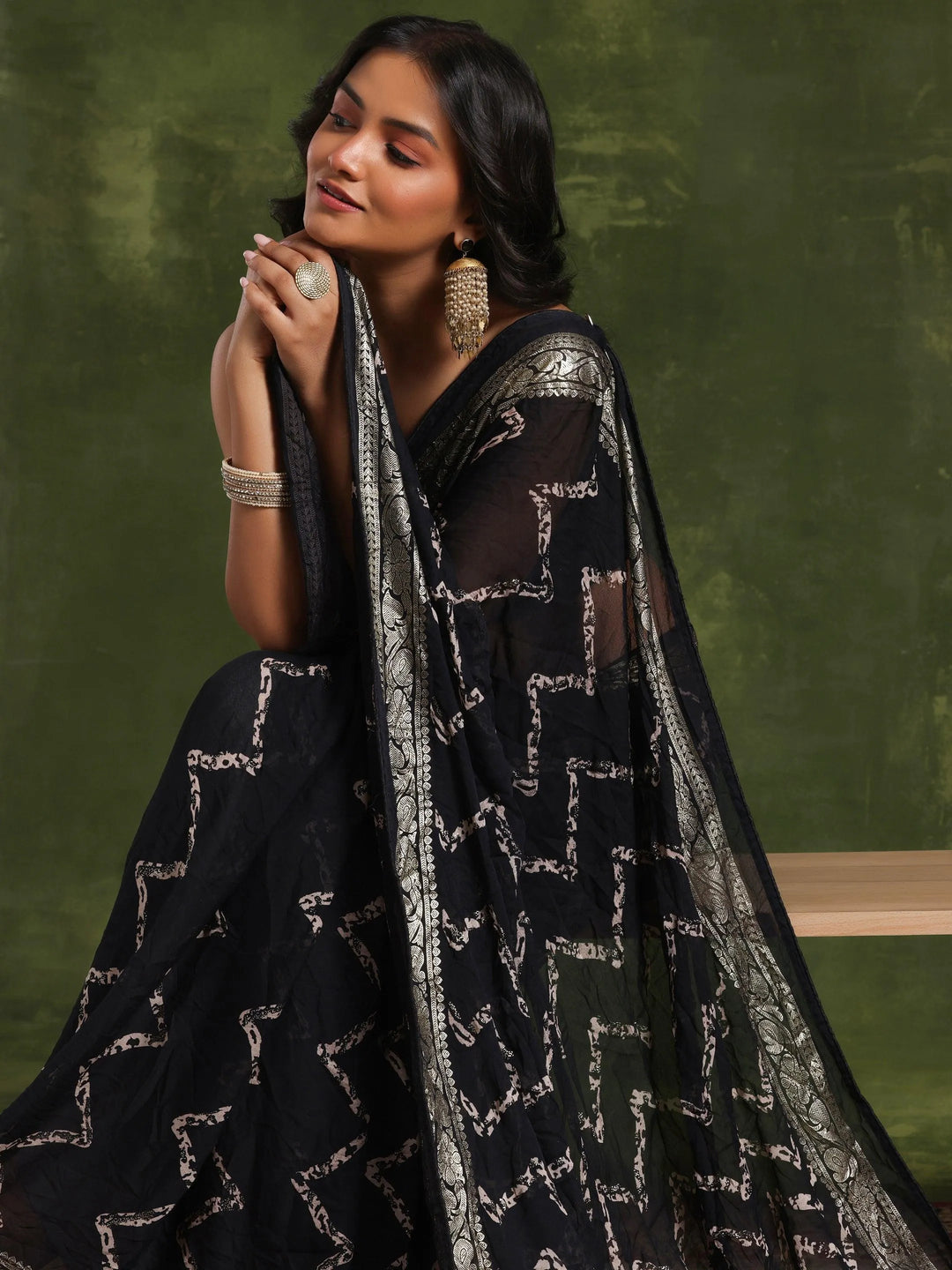 Black Printed Poly Georgette Saree With Unstitched Blouse Piece - Libas 