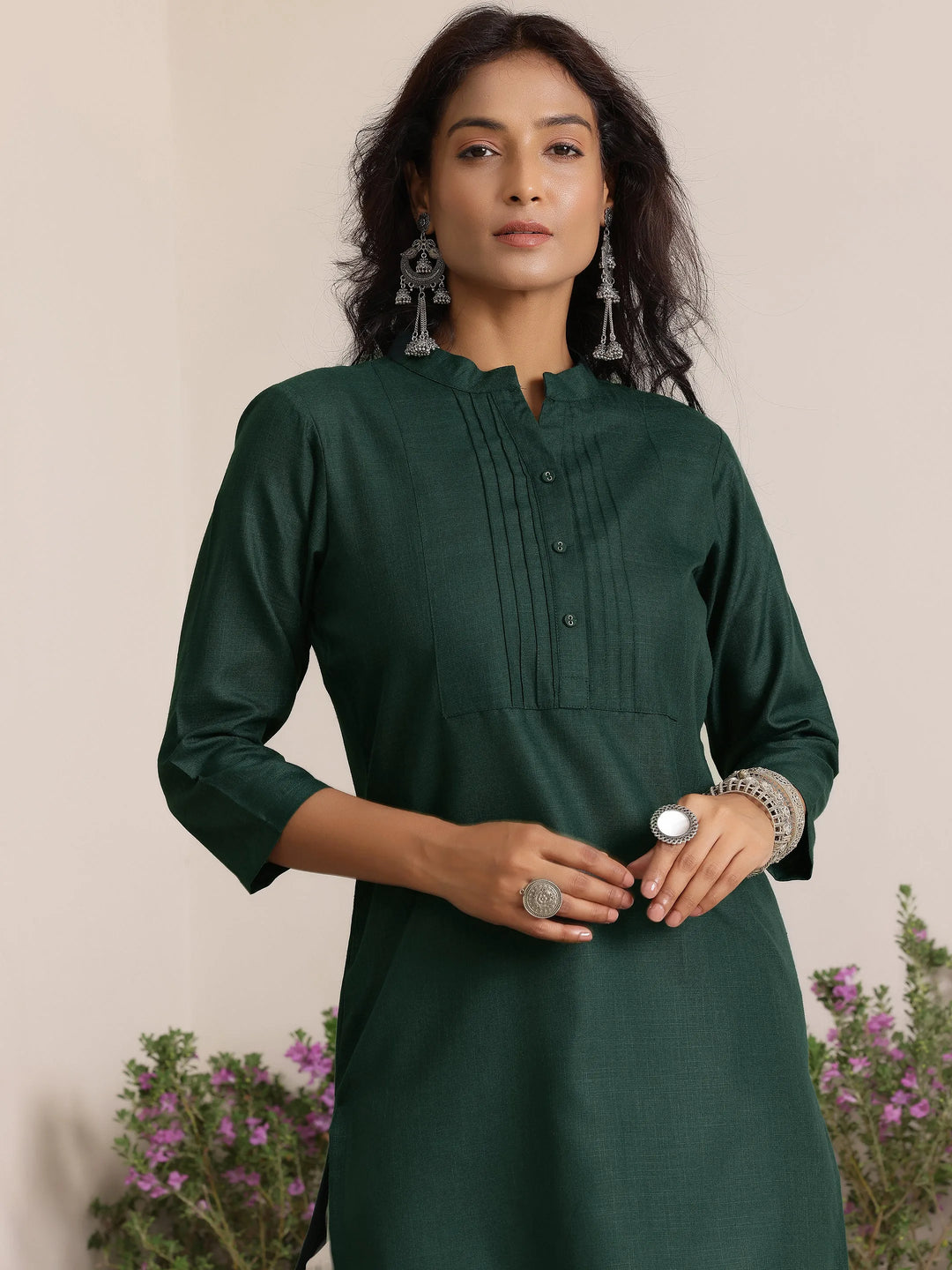  Green Solid Cotton Blend Straight Kurta 