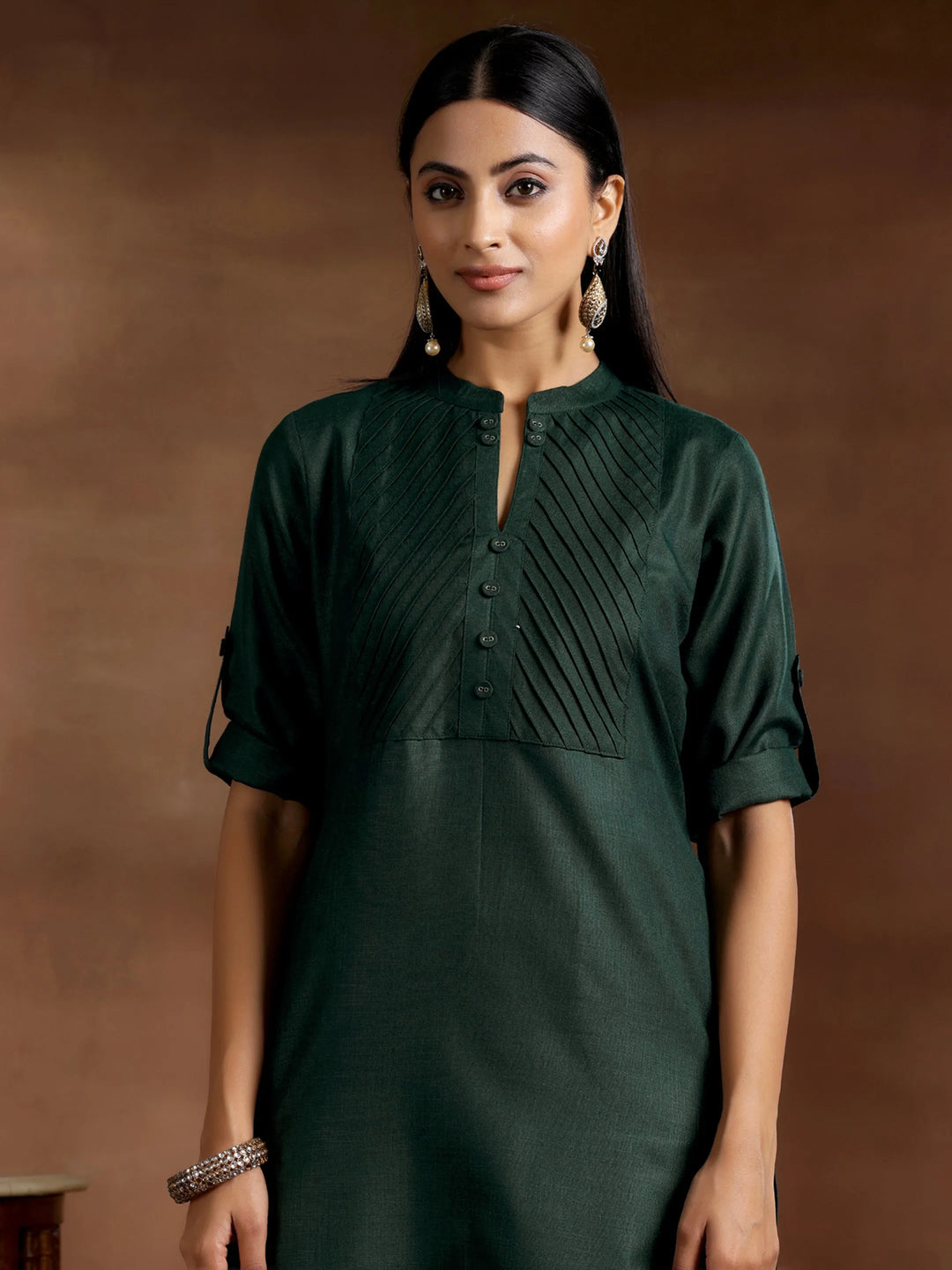  Green Solid Cotton Blend Straight Kurta 