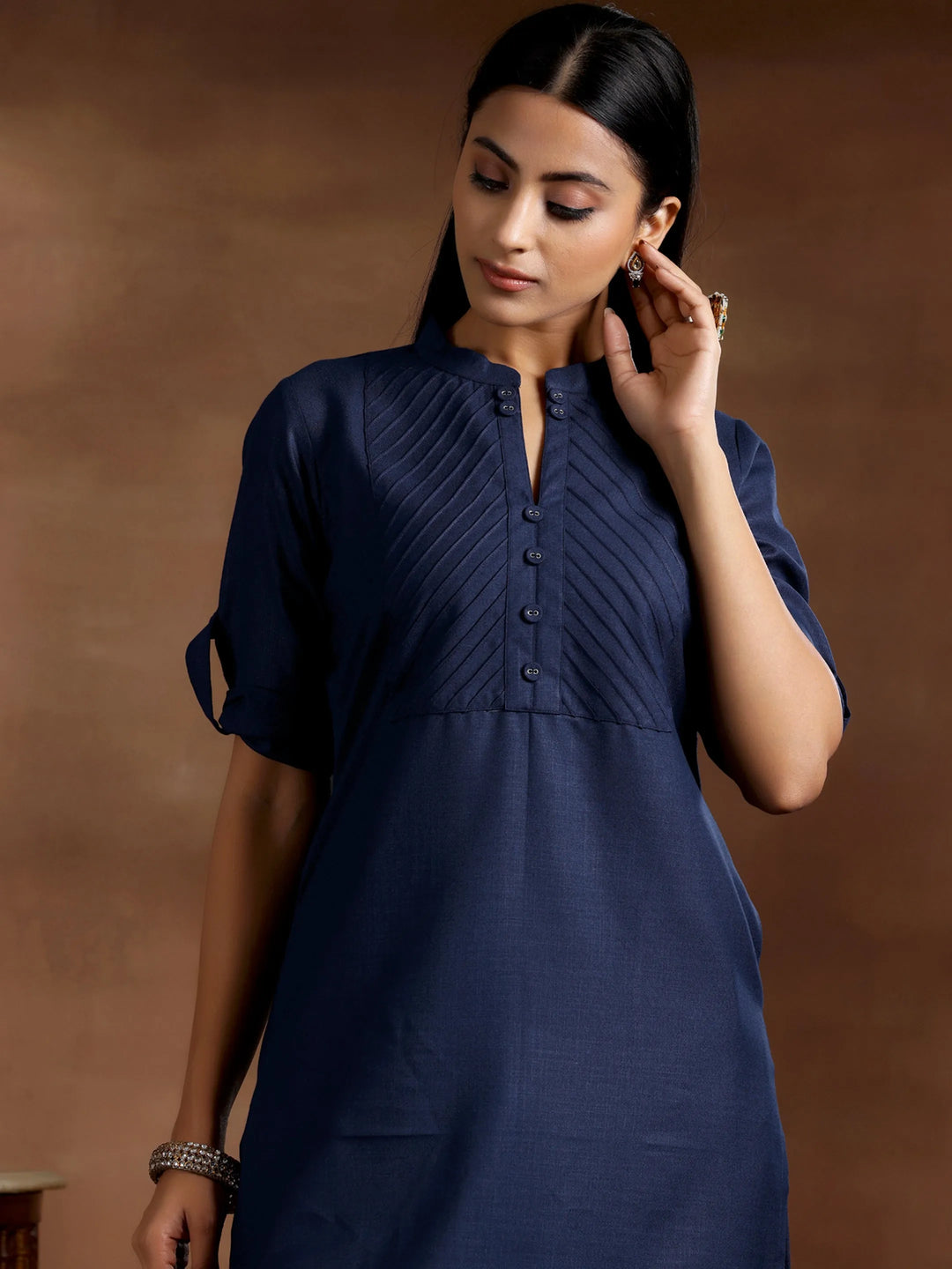  Blue Solid Cotton Blend Straight Kurta 