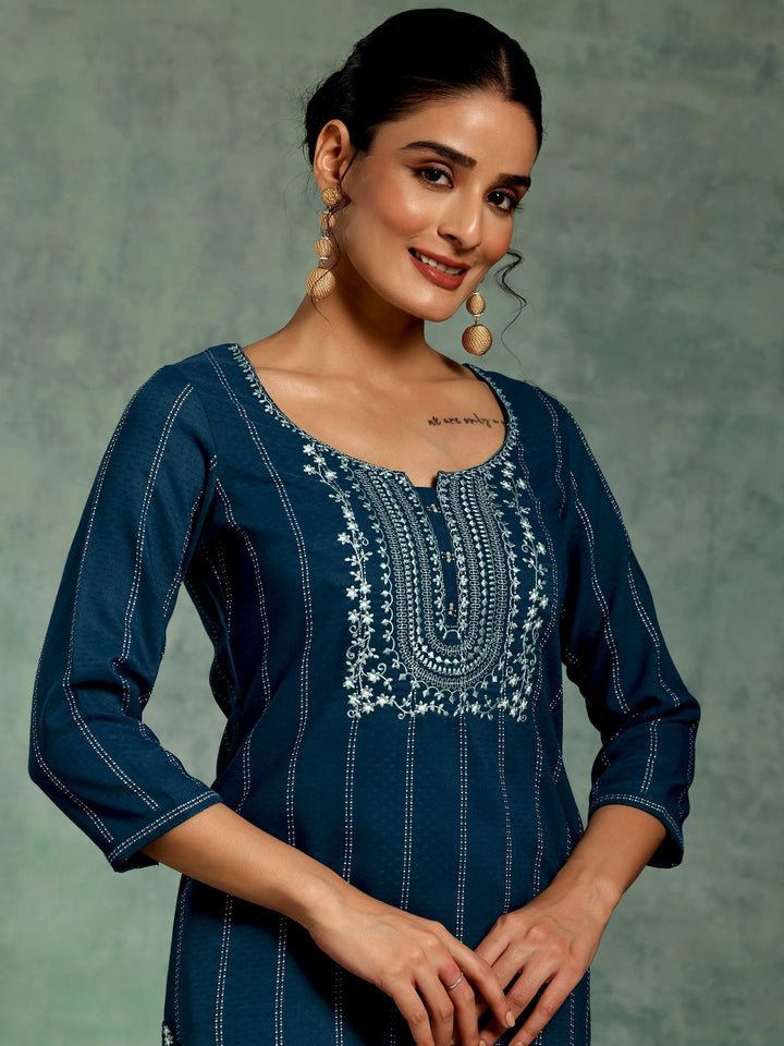 Teal Blue Yoke Design Silk Straight Kurta - Libas