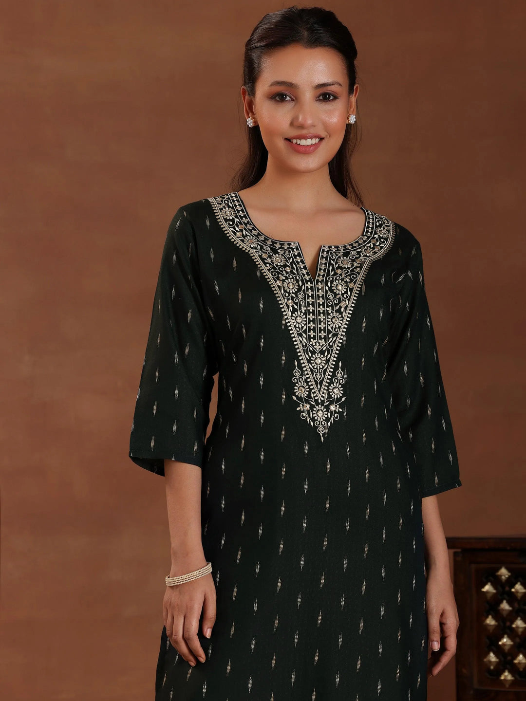 Green Woven Design Cotton Straight Kurta - Libas 