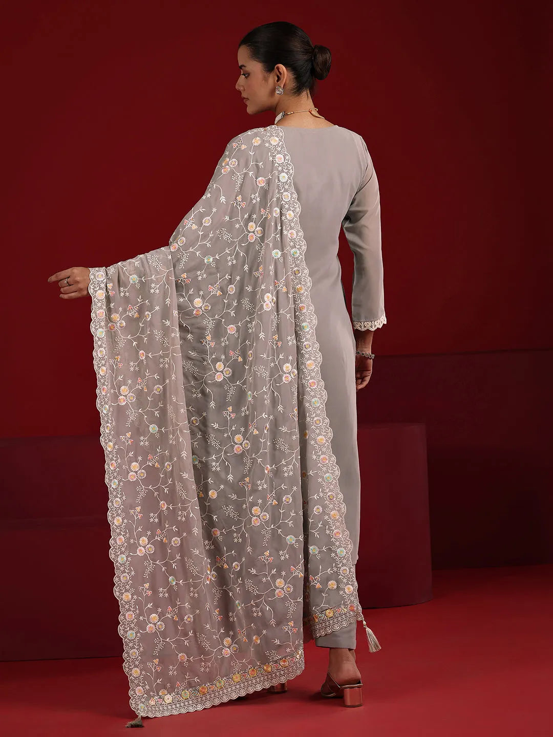  Libas Art Mauve Embroidered Georgette Straight Suit Set With Dupatta 