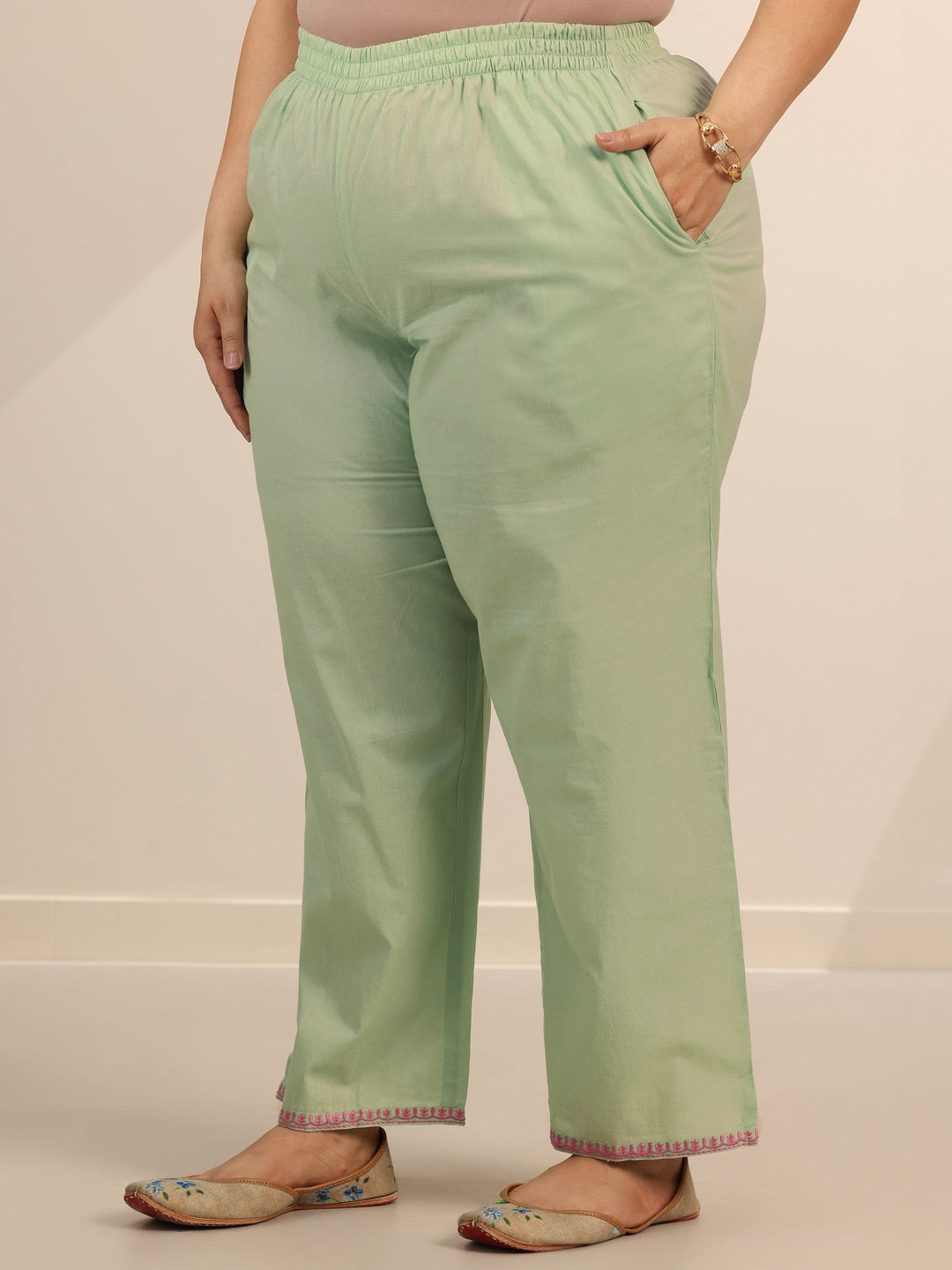  Plus Size Green Embroidered Cotton Straight Suit Set With Dupatta 