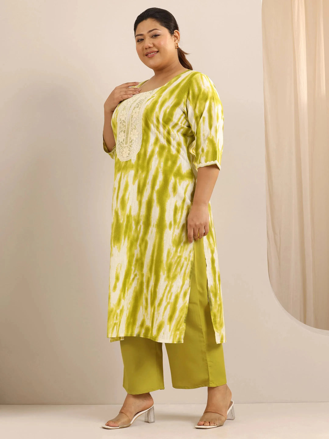  Plus Size Green Printed Cotton Straight Suit Set With Dupatta 