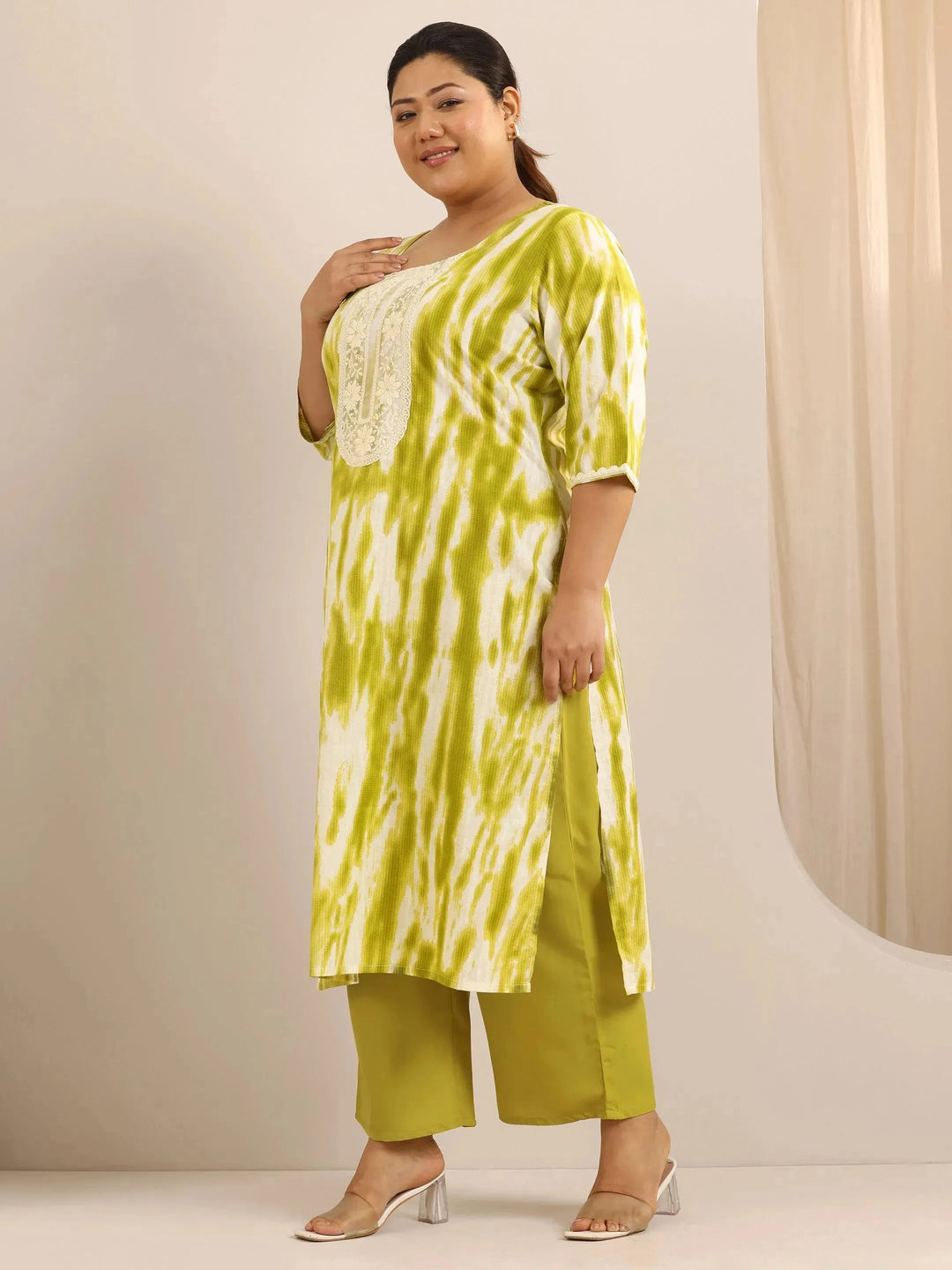 Plus Size Green Printed Cotton Straight Suit Set With Dupatta 