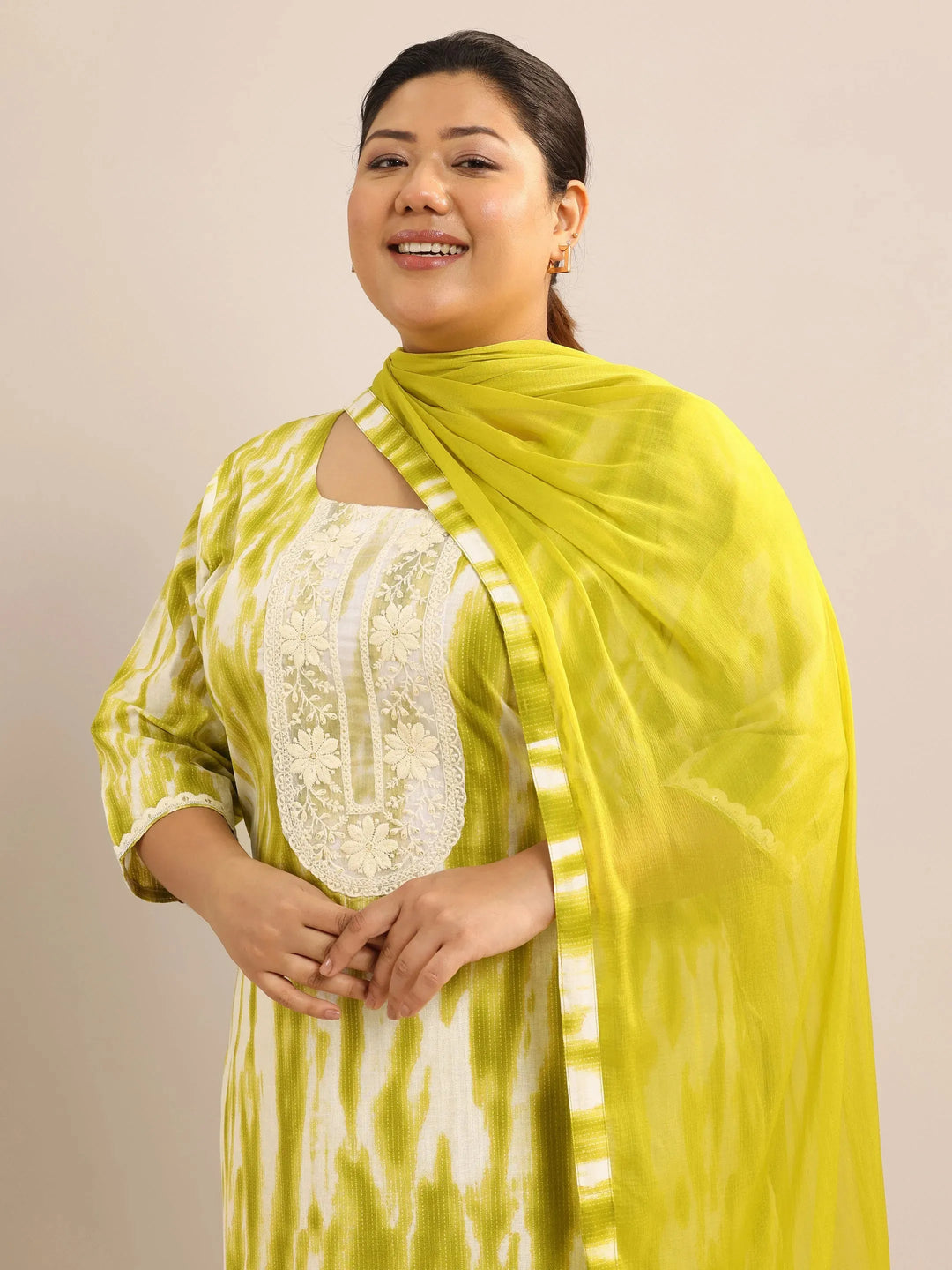  Plus Size Green Printed Cotton Straight Suit Set With Dupatta 