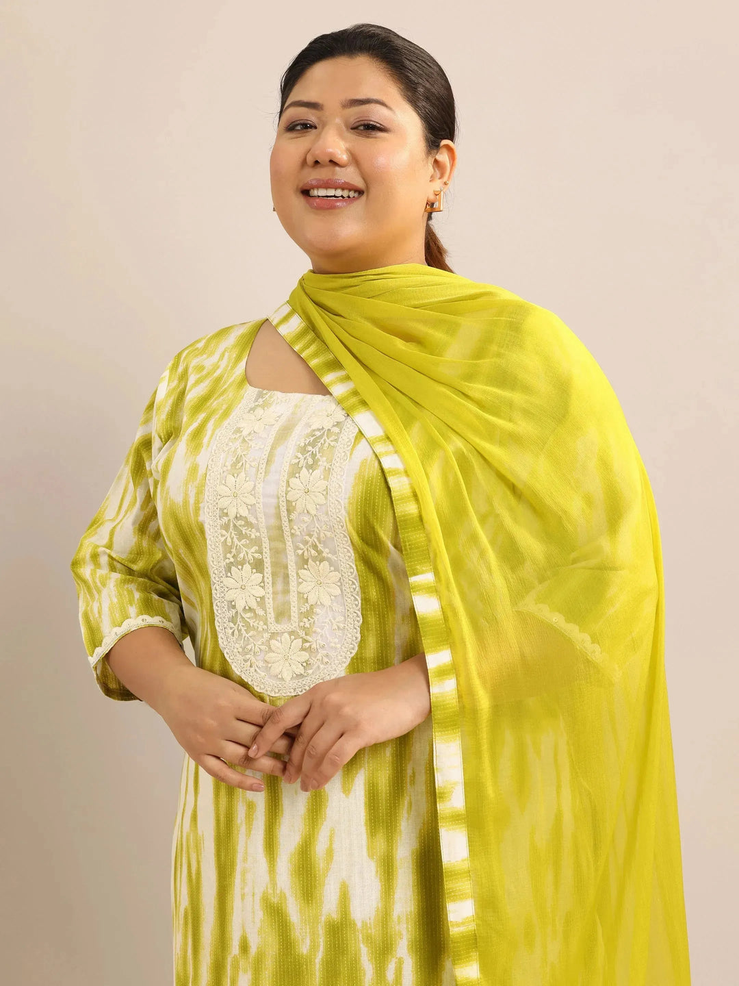  Plus Size Green Printed Cotton Straight Suit Set With Dupatta 